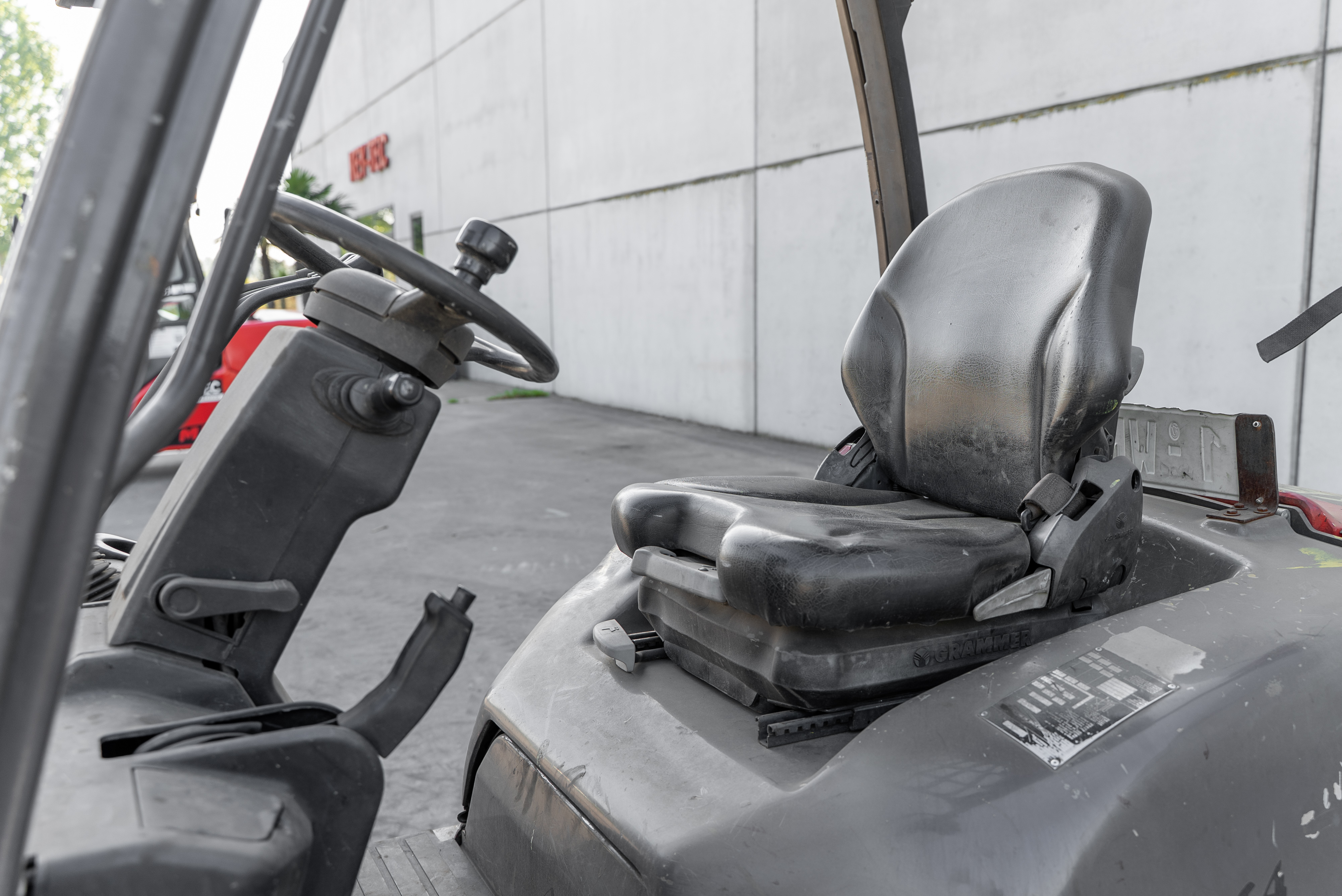 Manitou - Chariots élévateurs - MI 30 D - Intérieur arrière