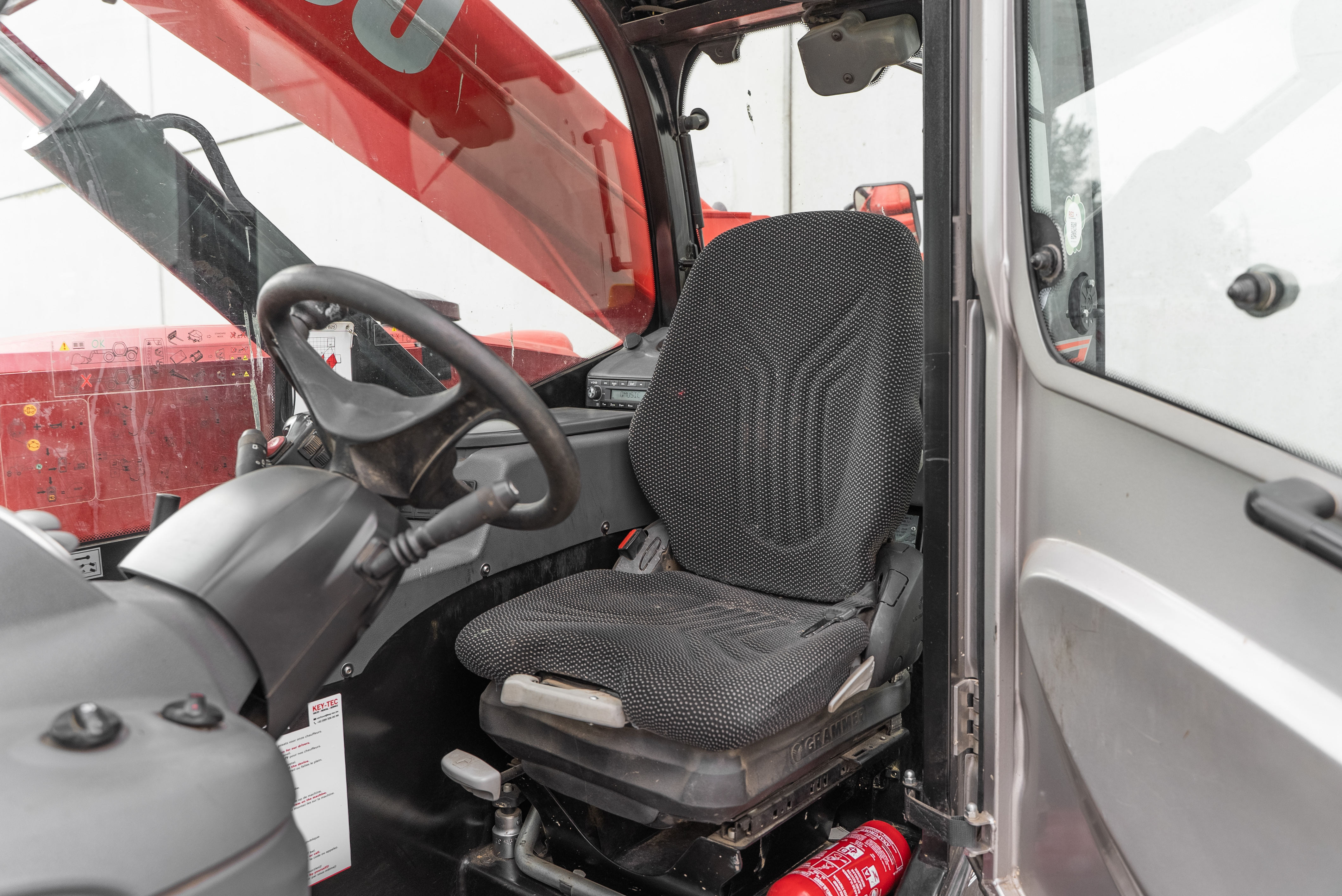 MT 625 H COMFORT 75K ST5 S1 - Interior back