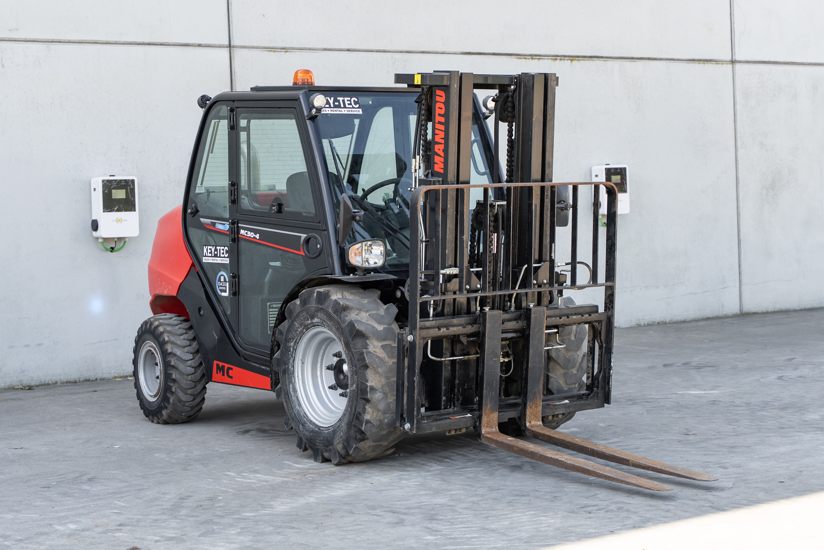 MC 30-4 D K ST5 S1 - Front right