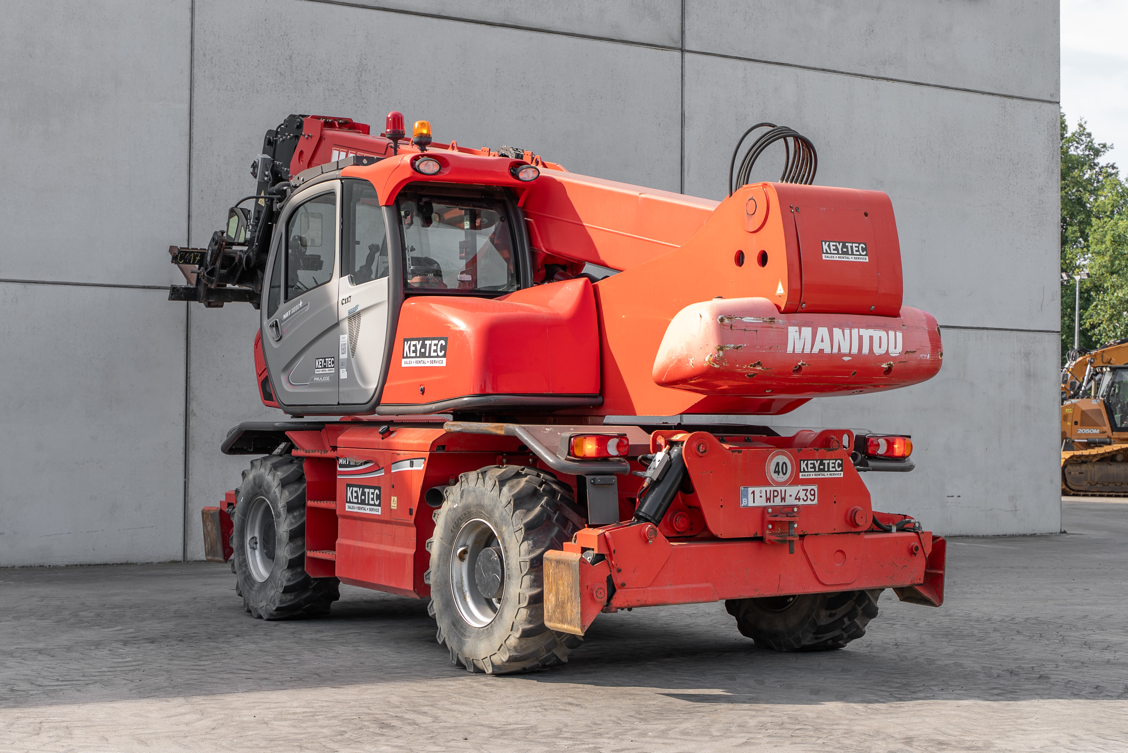 Manitou - Telehandlers - MRT 2550 PRIV+ ST4 S2 - Back left