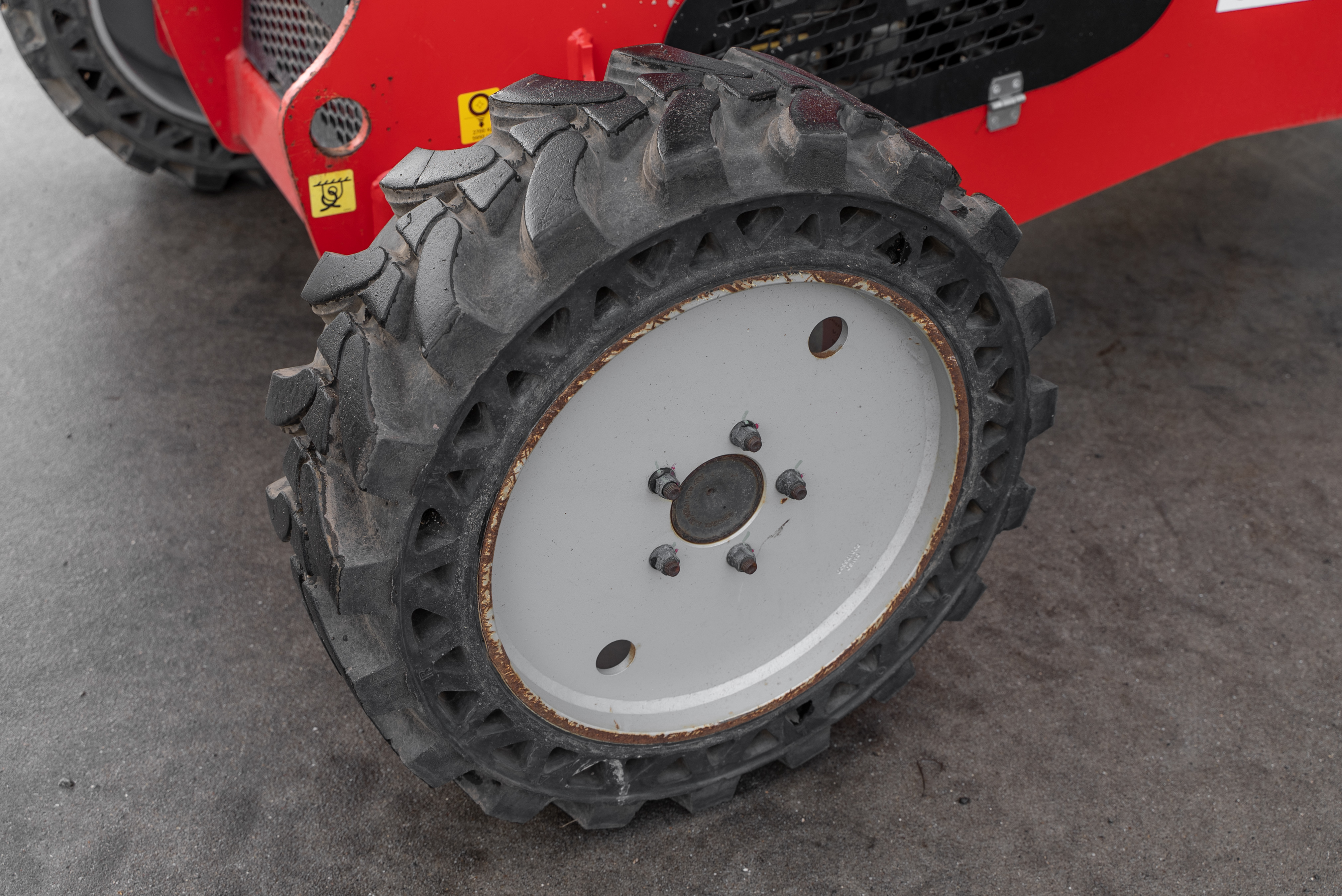 Manitou - Nacelles élévatrices - MAN GO 12 - Châssis / Roue