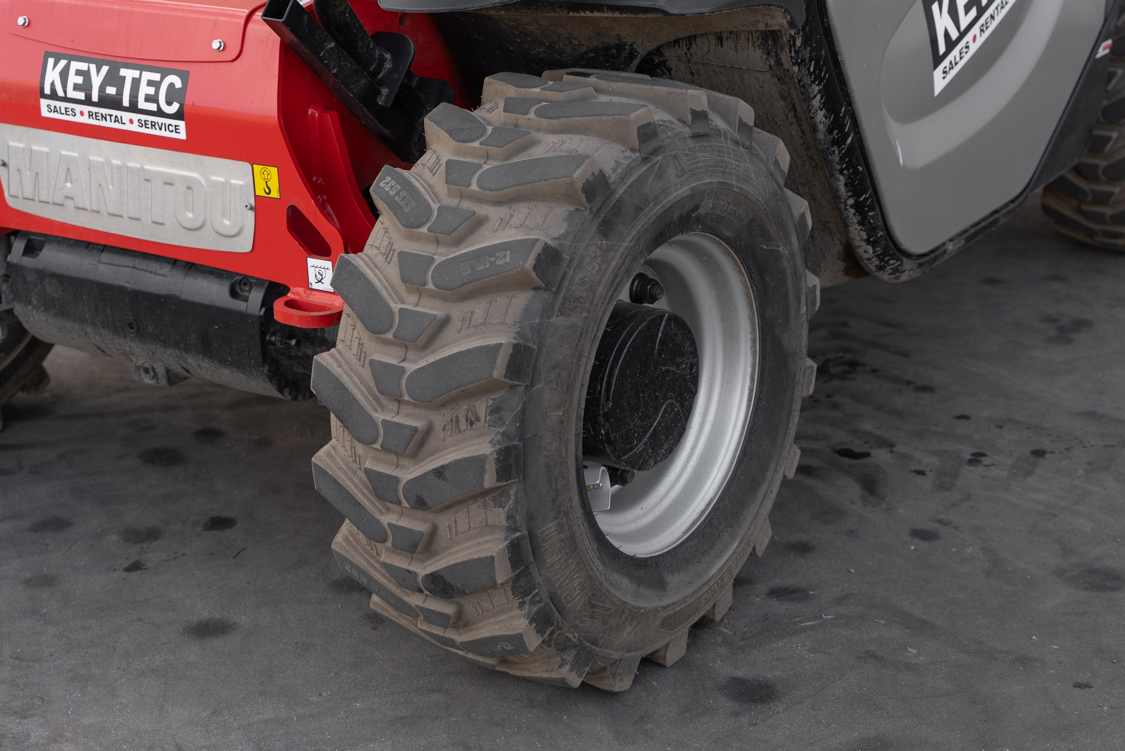Manitou - Télescopiques - MT 625 H COMFORT 75K ST5 S1 - Châssis / Roue