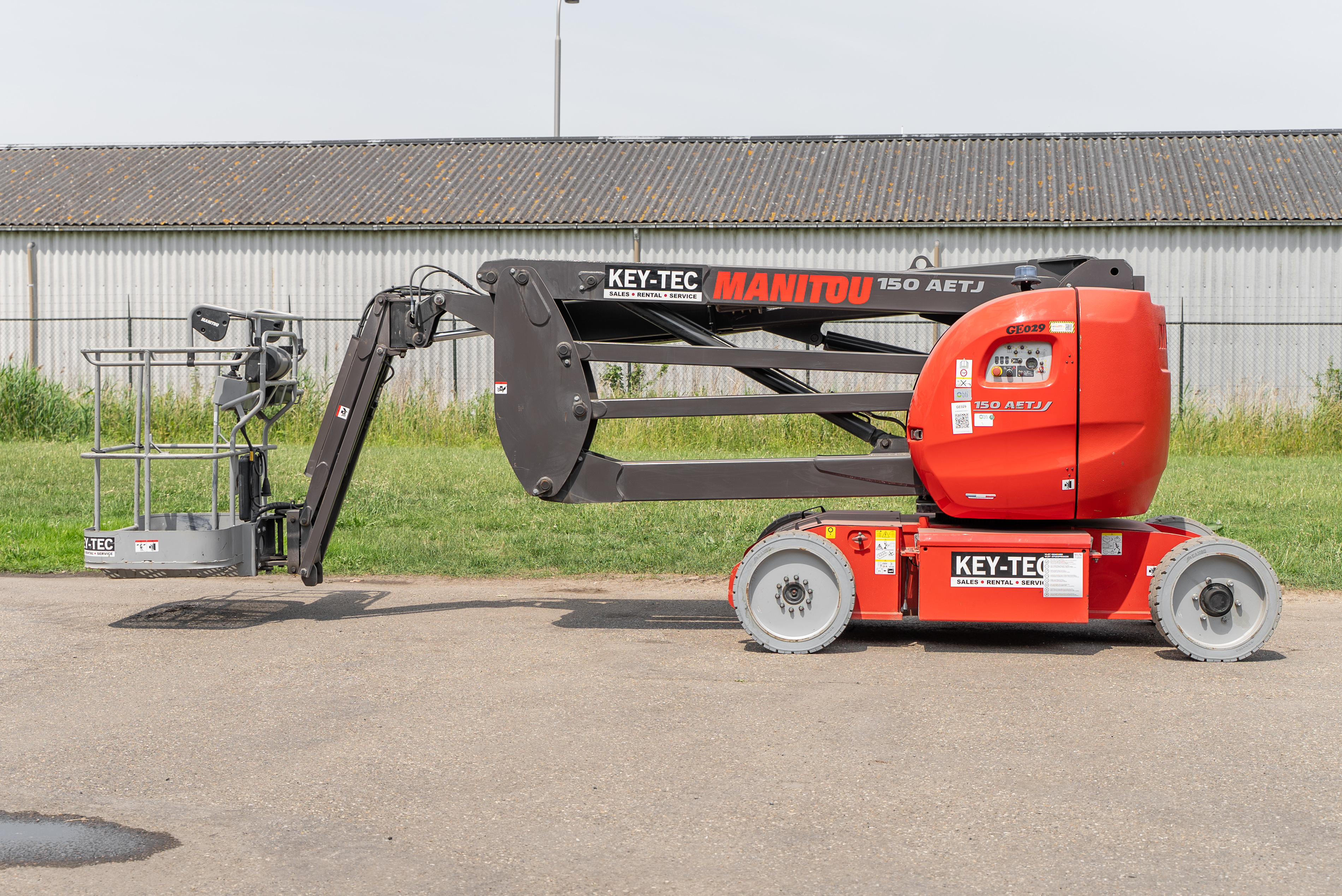 AETJ 150 COMPACT - Side