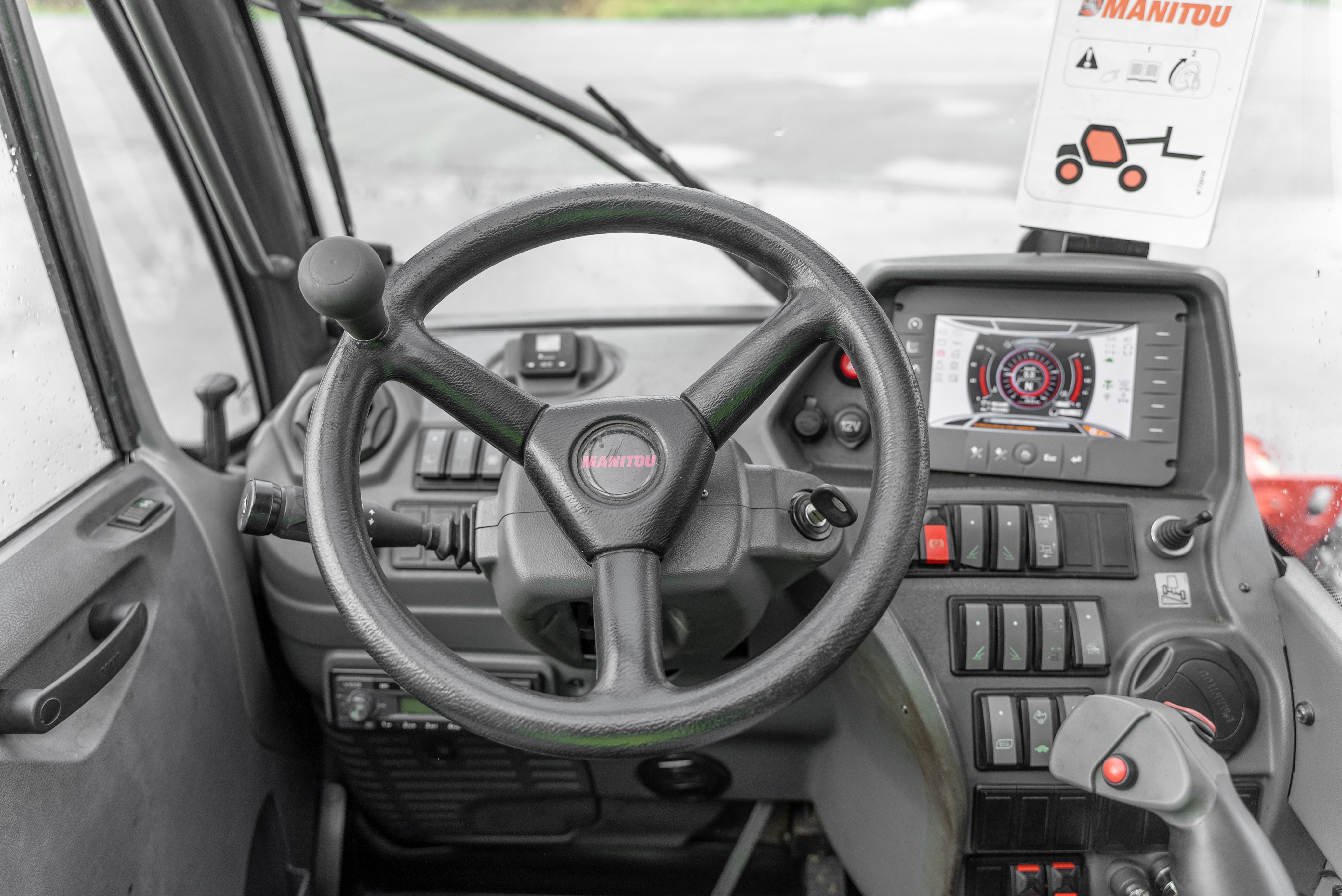 MRT 2150 PRIV+ ST4 S2 - Interior front