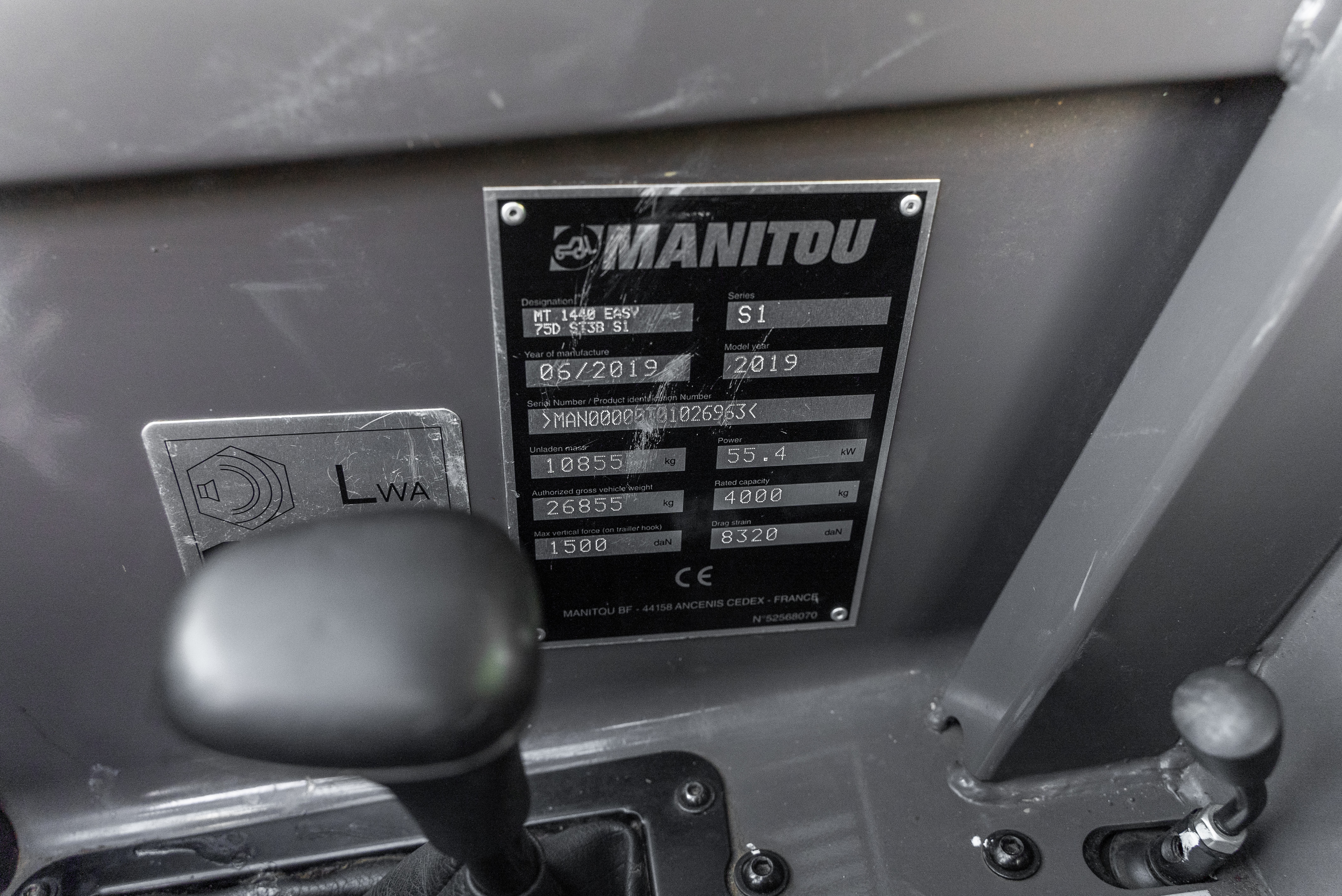 MT 1440 EASY 75D ST3B S1 - Identification plate