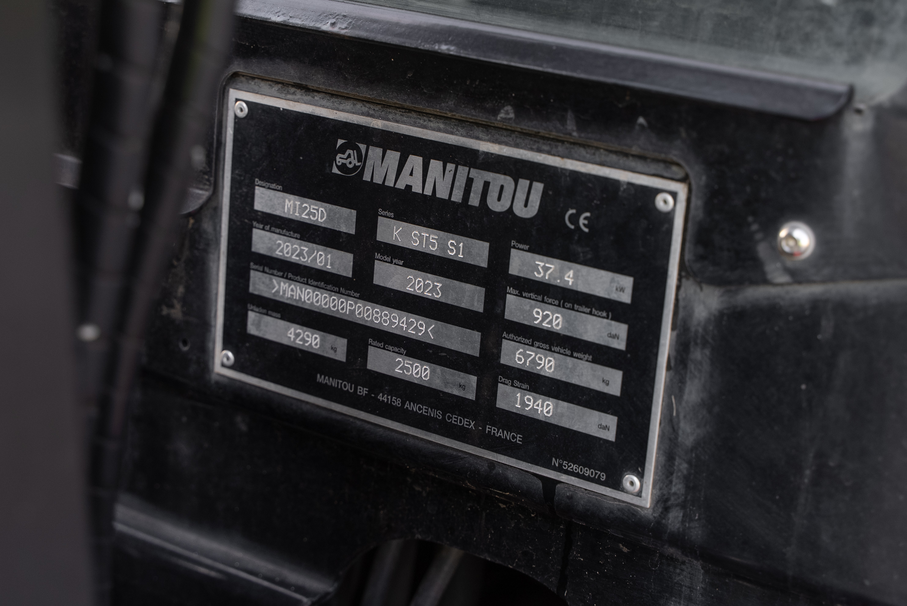 MI 25 D K ST5 S1 - Identification plate