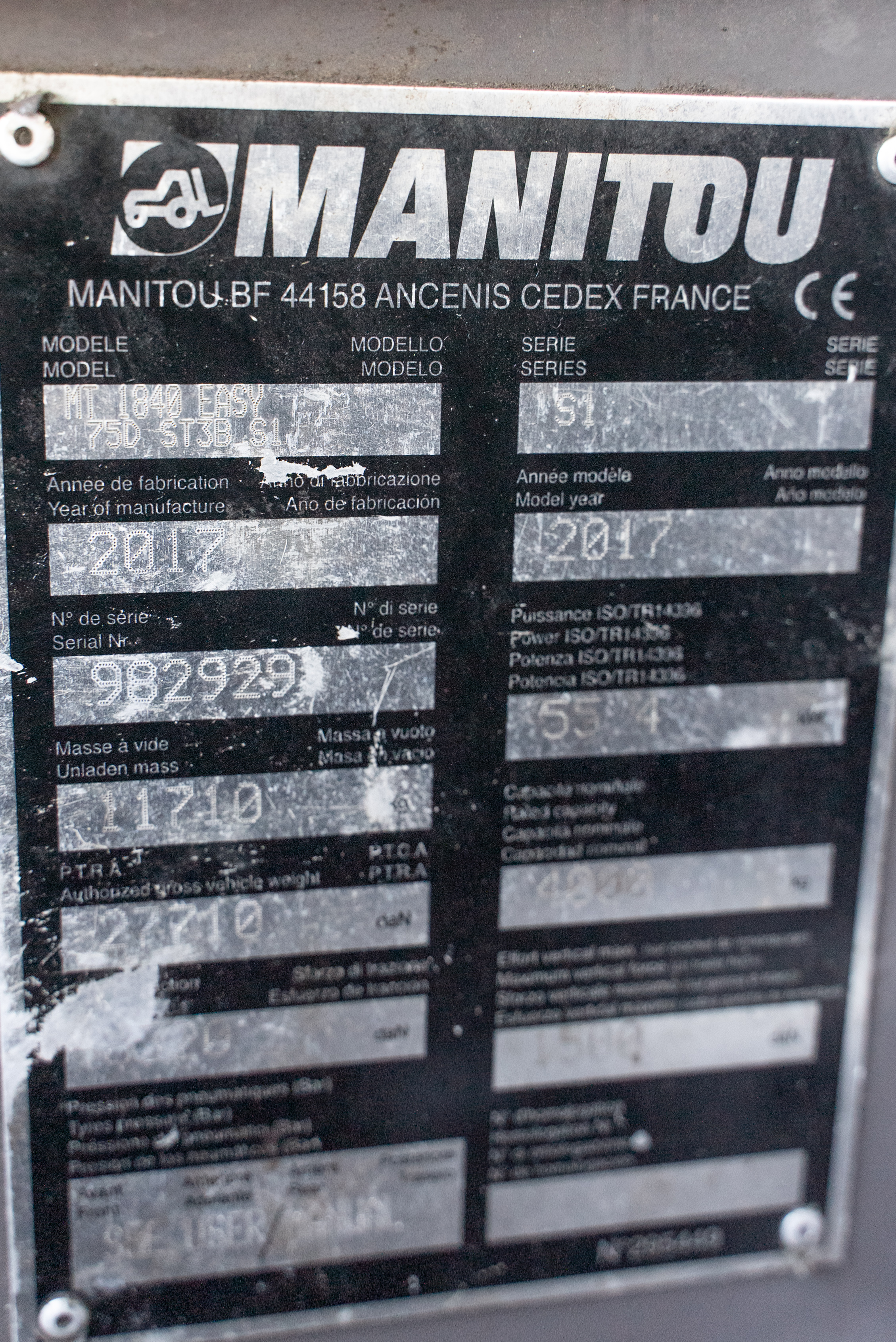 MT 1840 EASY 75D ST3B S1 - Identification plate