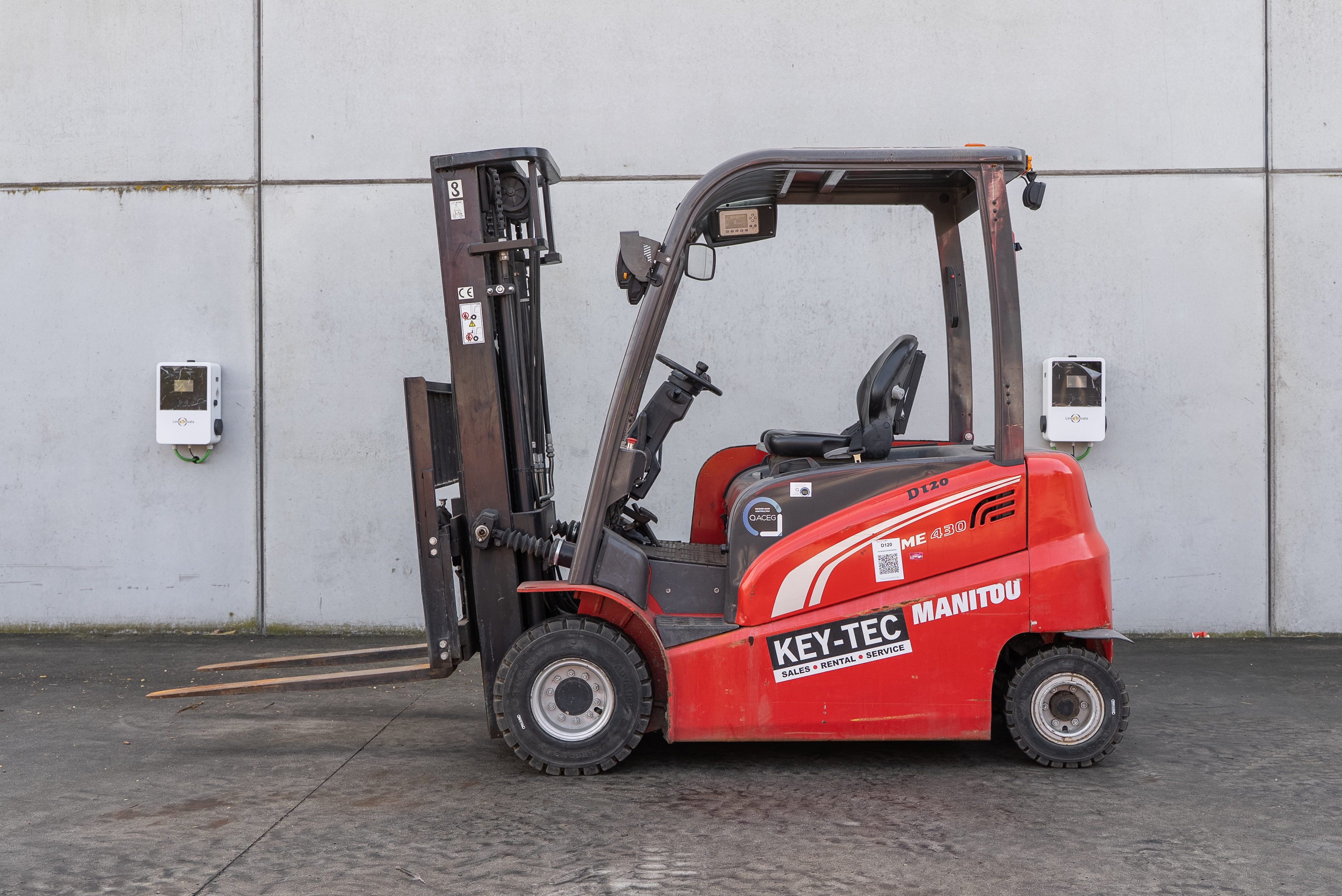 Manitou - Forklifts - ME 430 80V S3 - Side