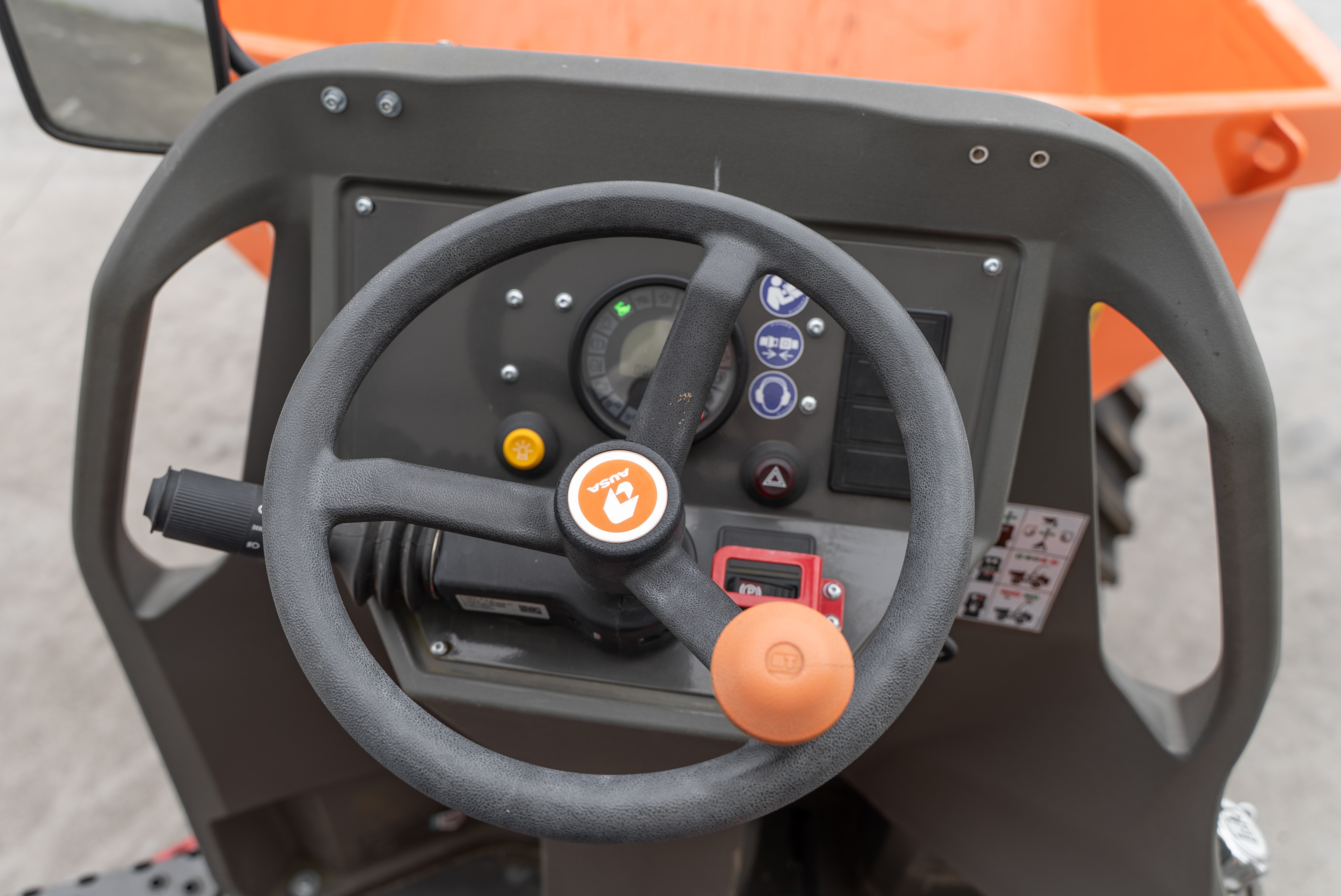 D 301 AHG - Interior front