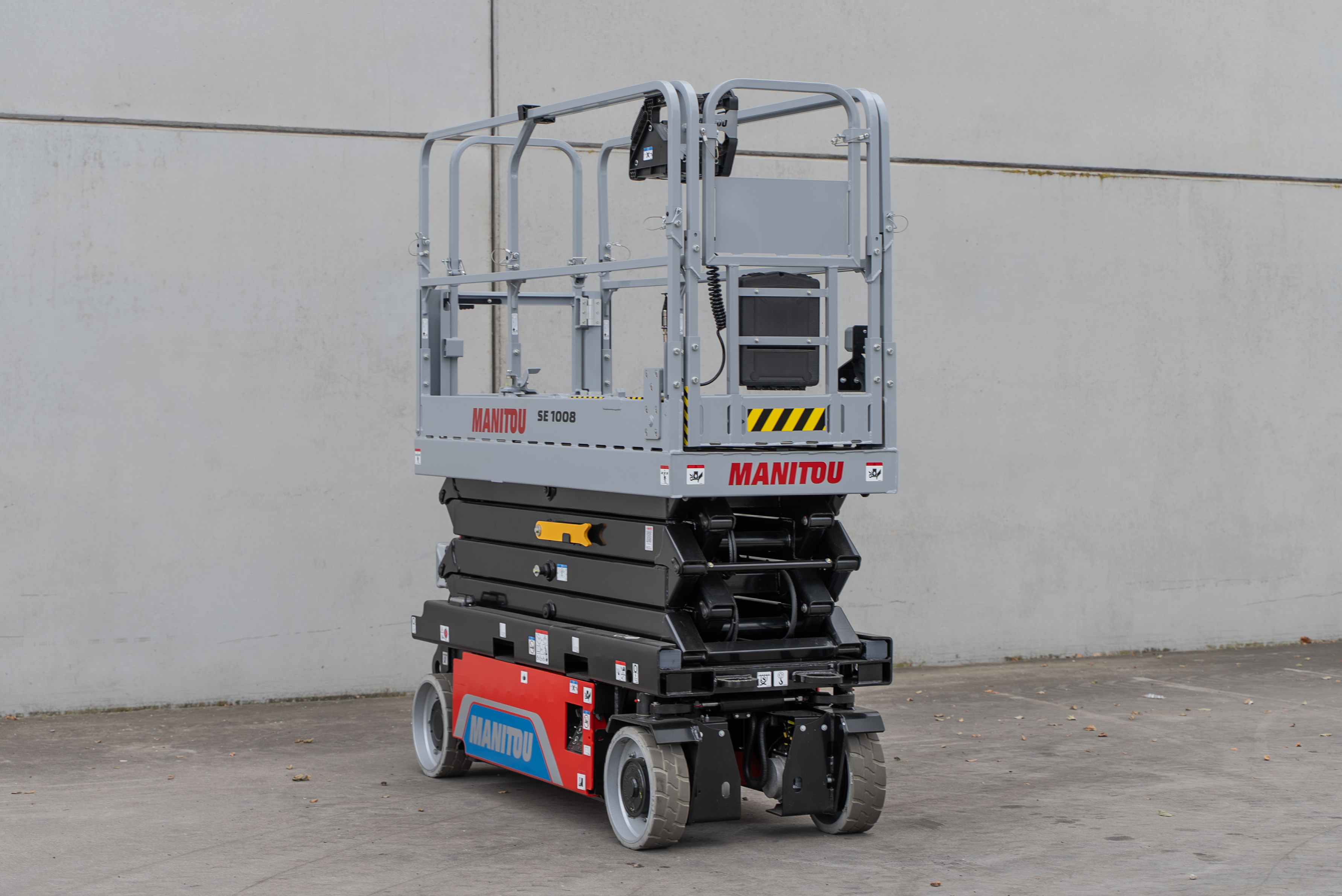 SE 1008 24V S1 - Front right