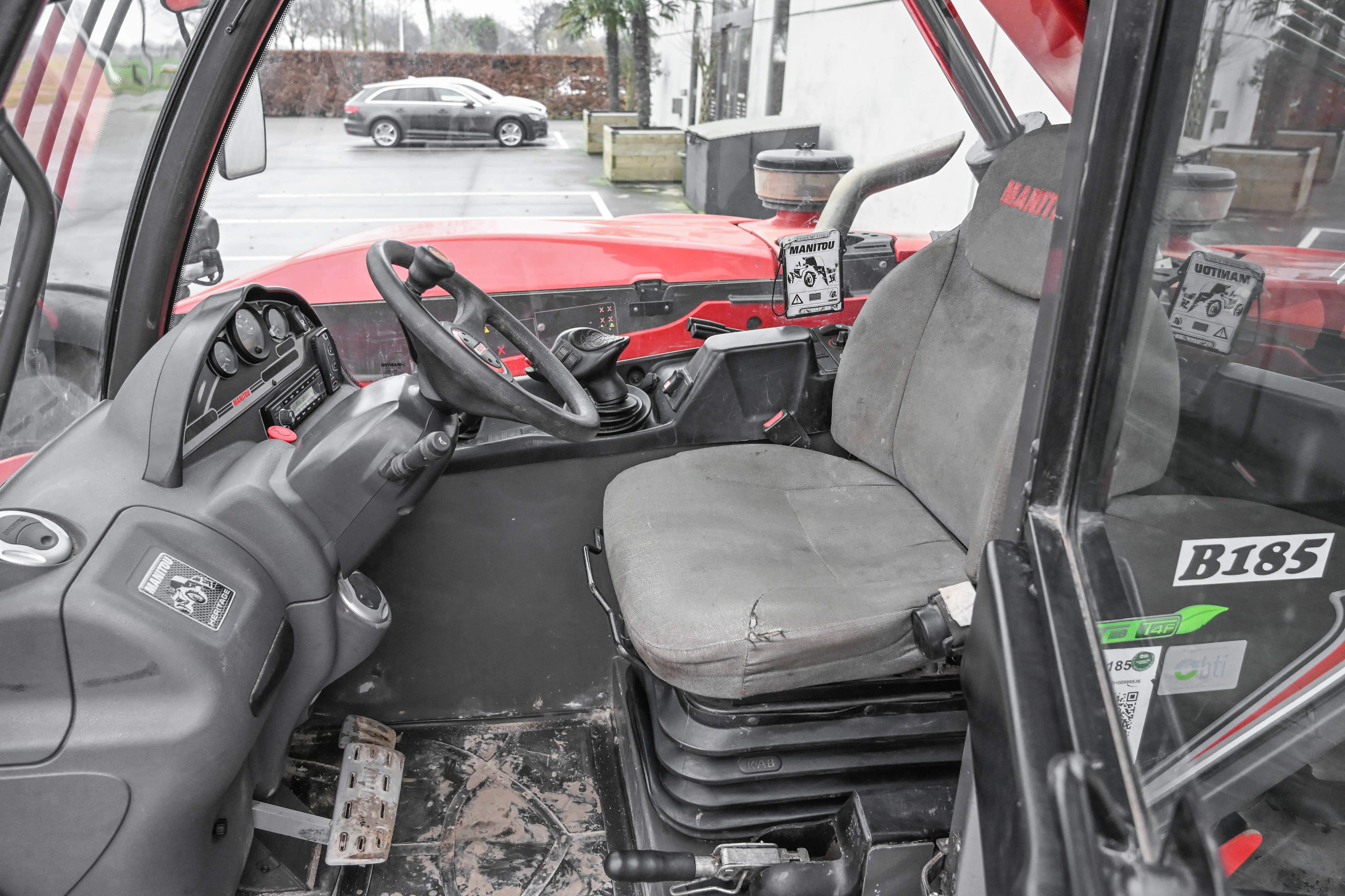 MT 1030 EASY 75D ST3B S2 - Interior back