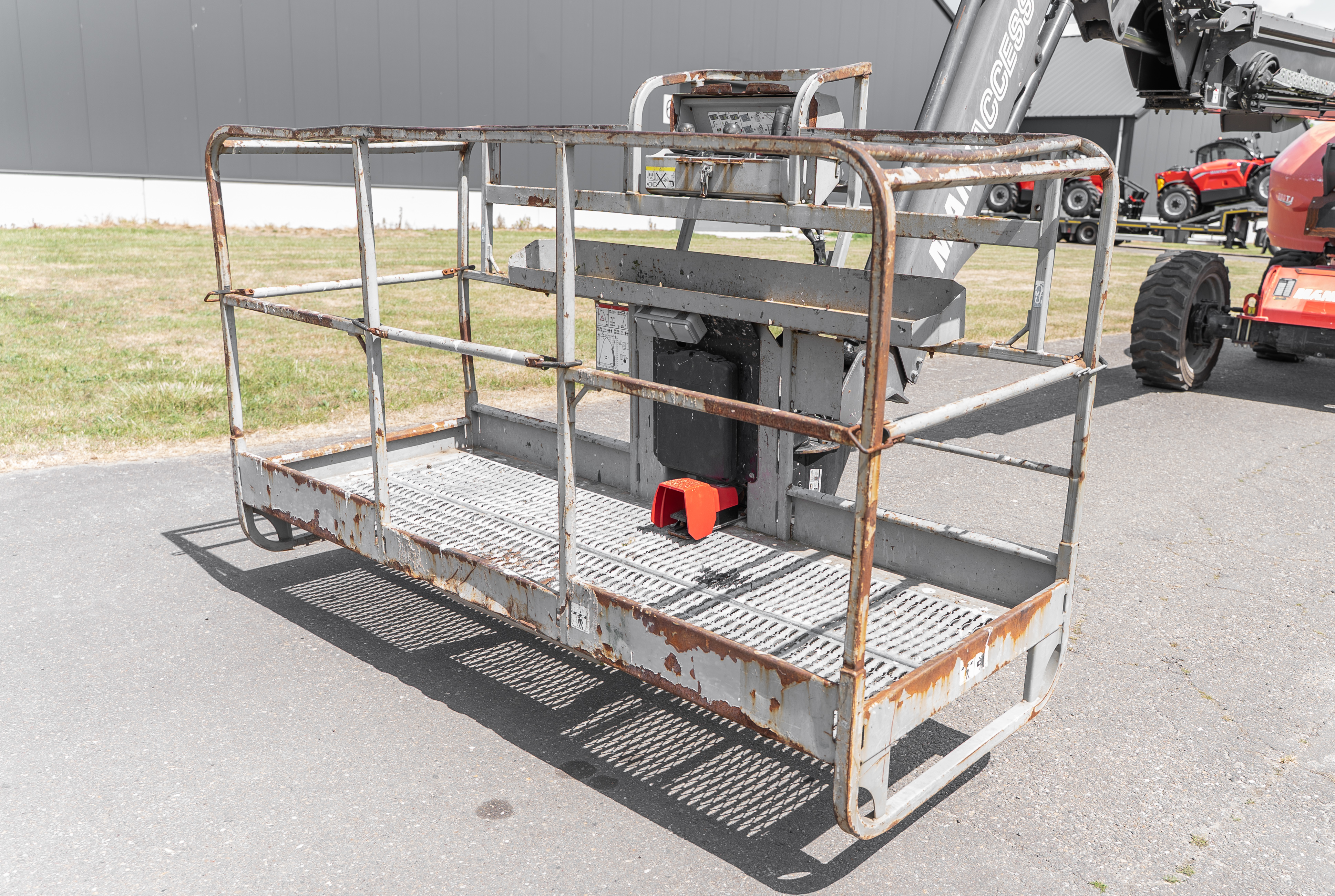 Manitou - Nacelles élévatrices - TJ 280 - Intérieur arrière