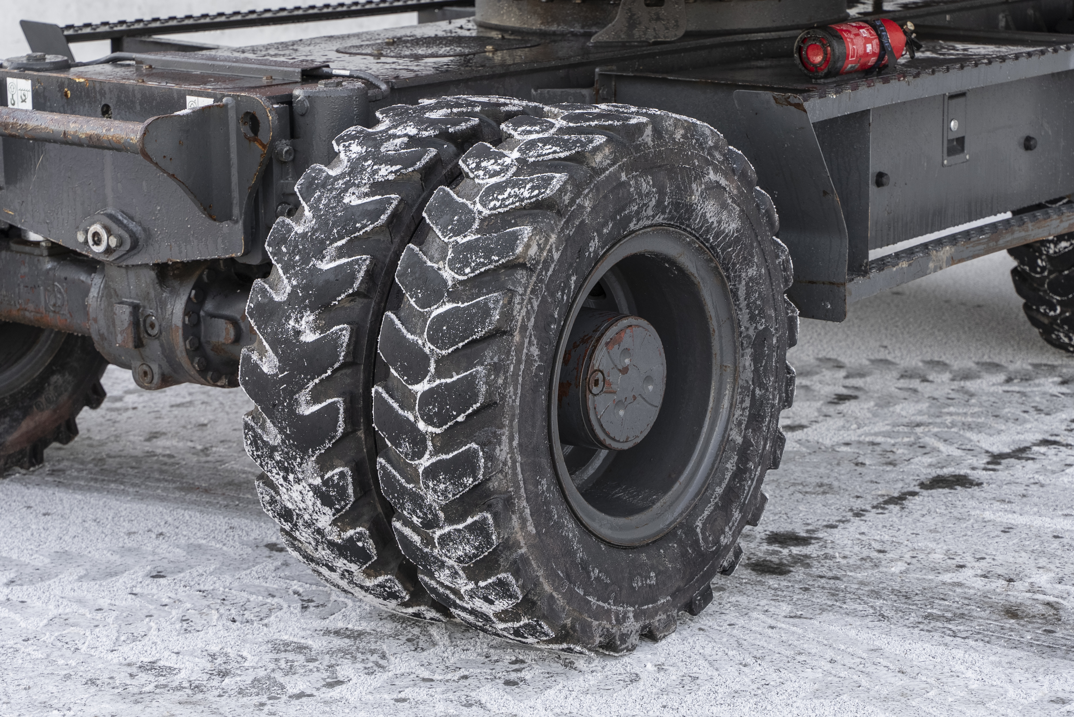DX 140 W-3 - Chassis / Wheel