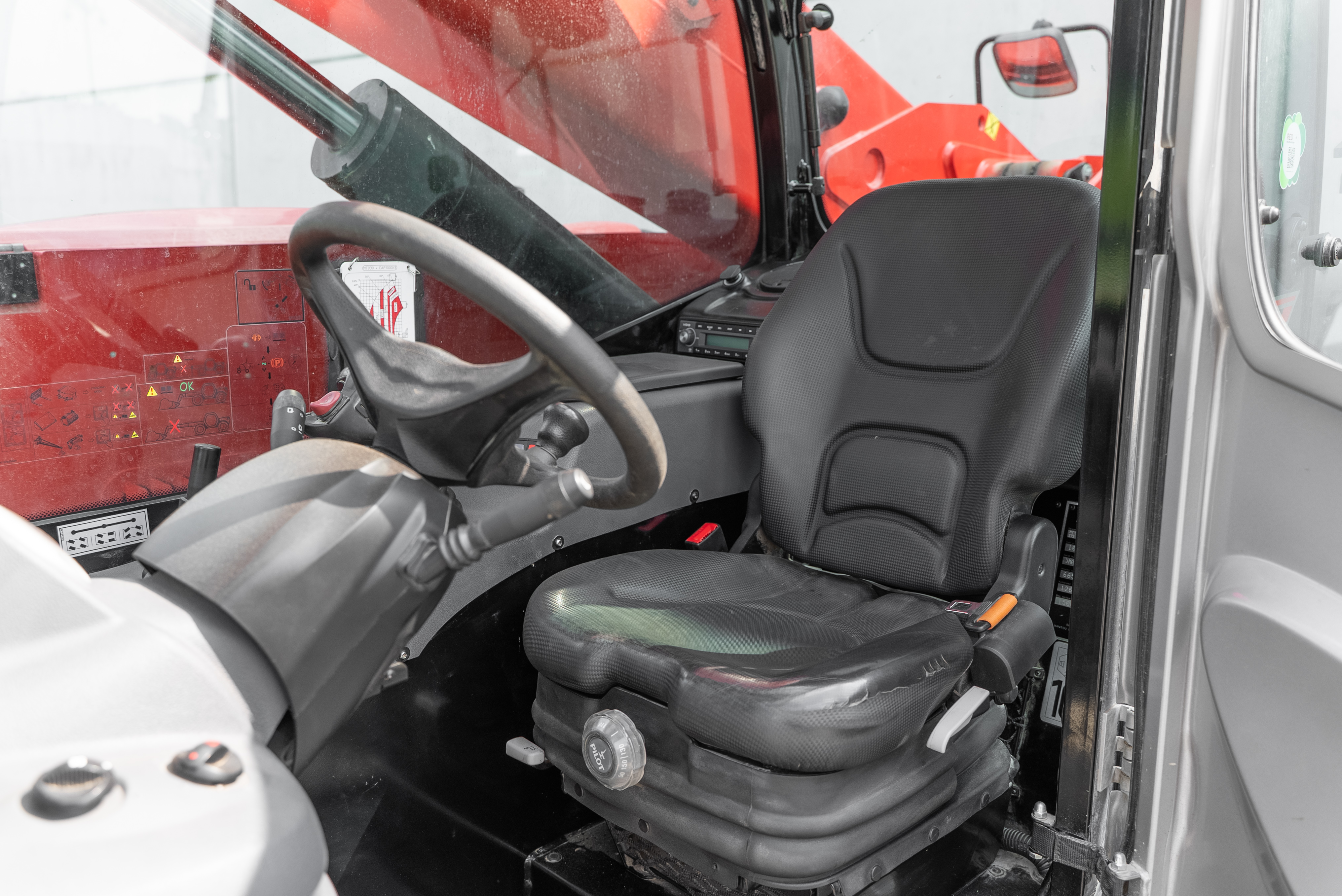 Manitou - Télescopiques - MT 930 H 75K ST5 S1 - Intérieur arrière