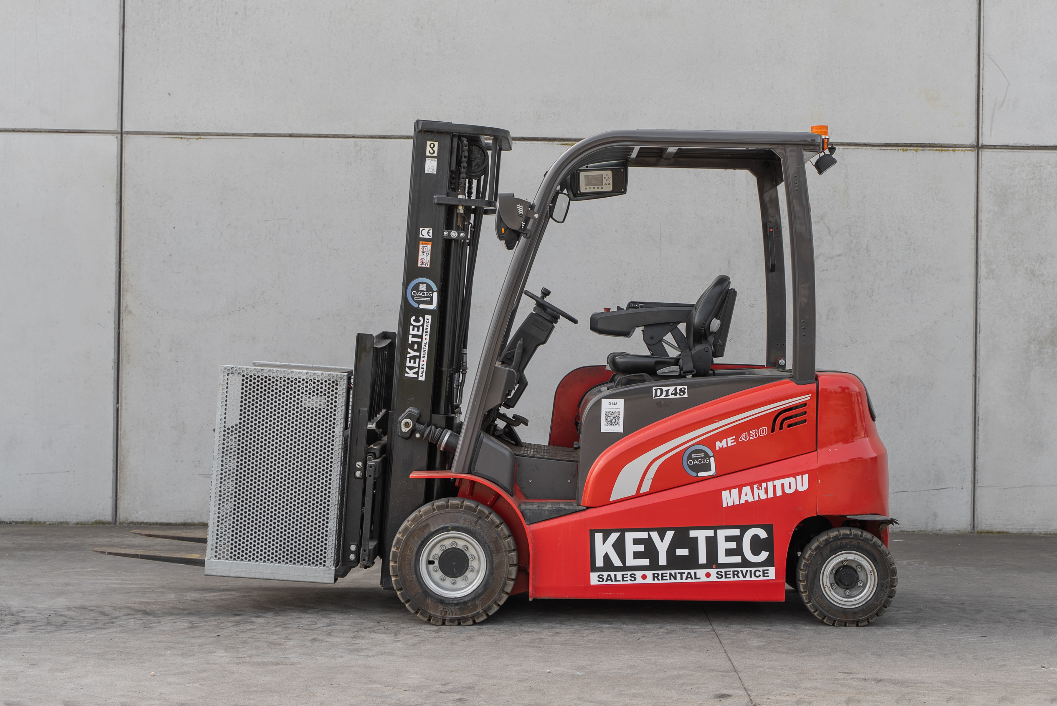 Manitou - Forklifts - ME 430 80V S3 - Side