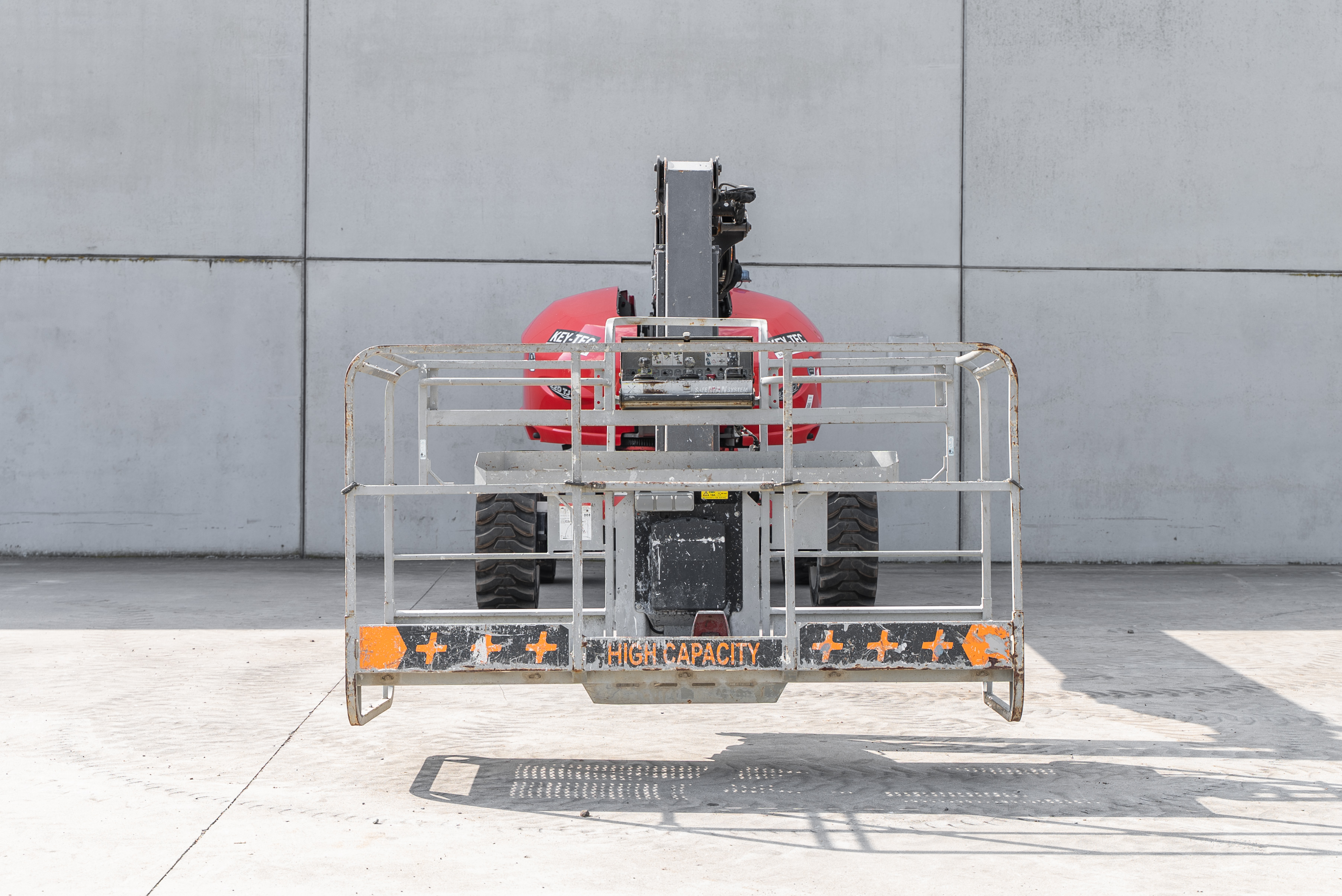 TJ 220 + - Product image