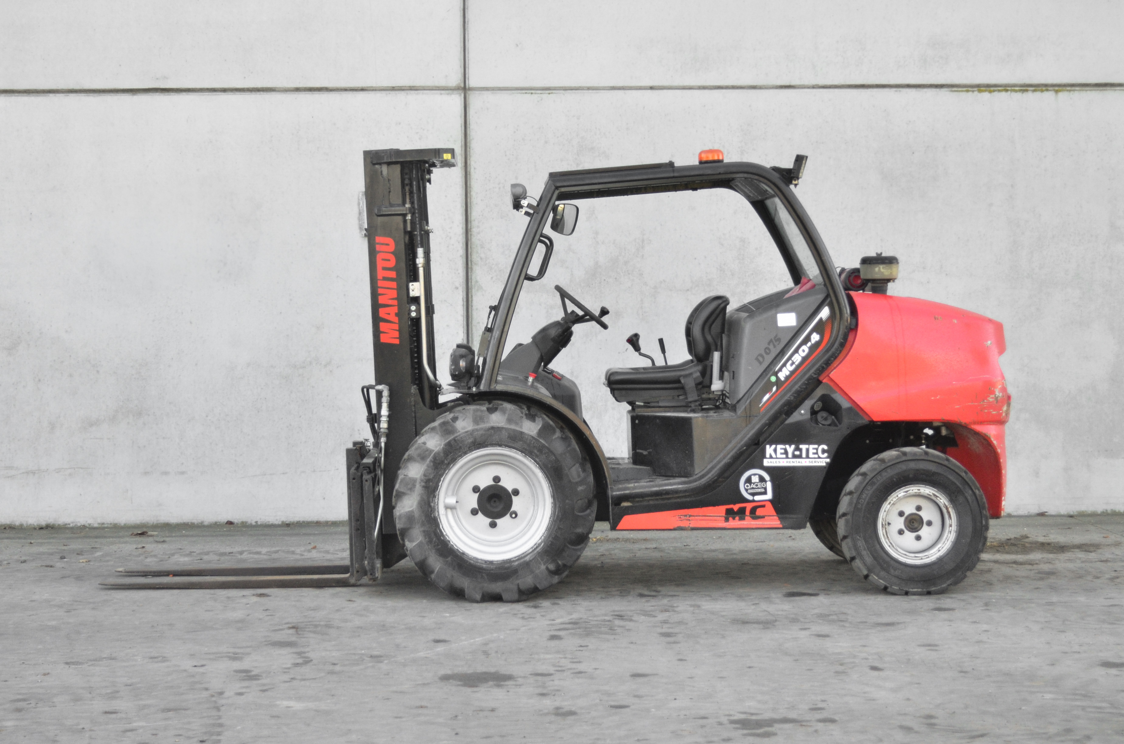 MC 30-4 D K ST3A S1 - Side
