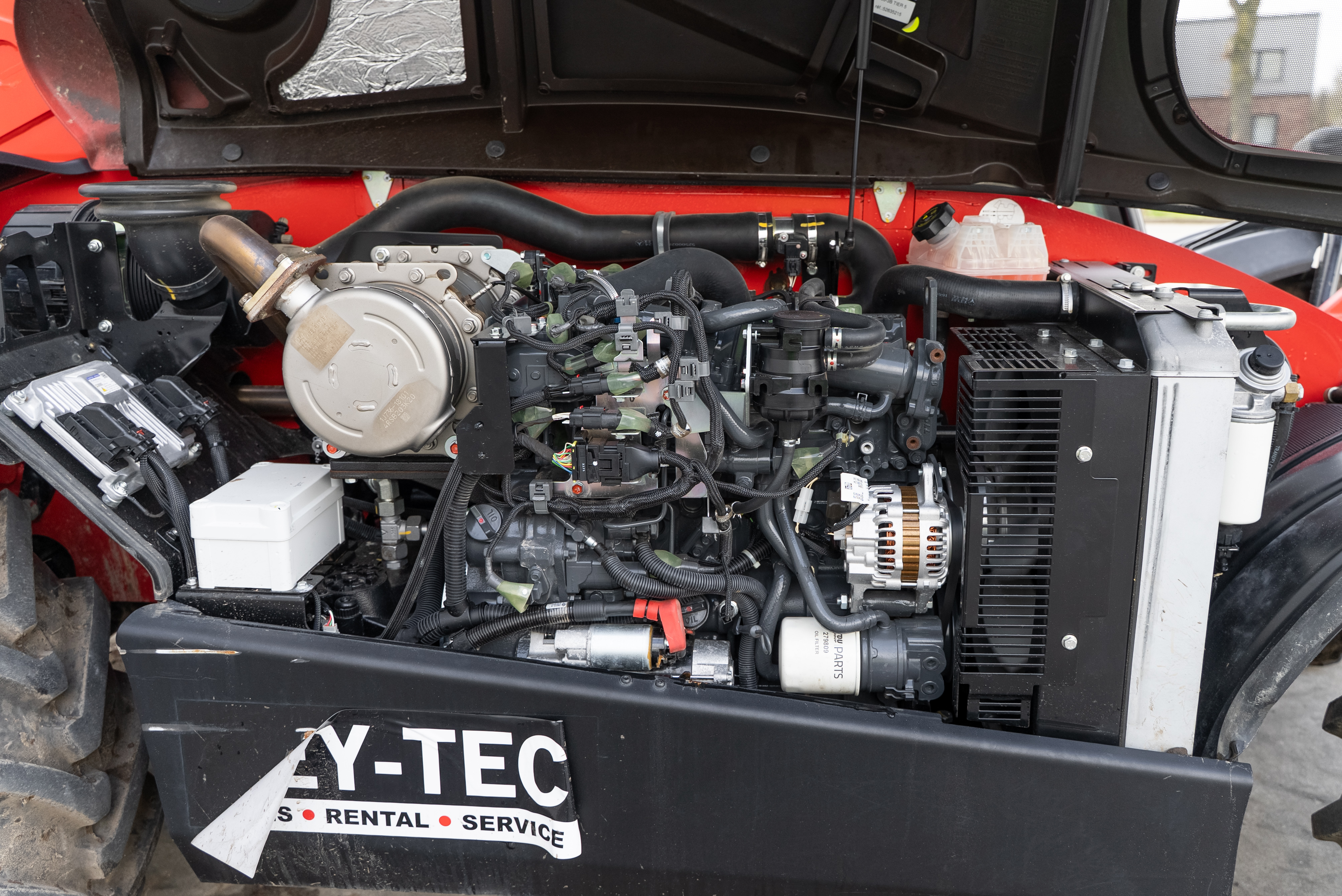 MT 930 H 75K ST5 S1 - Engine