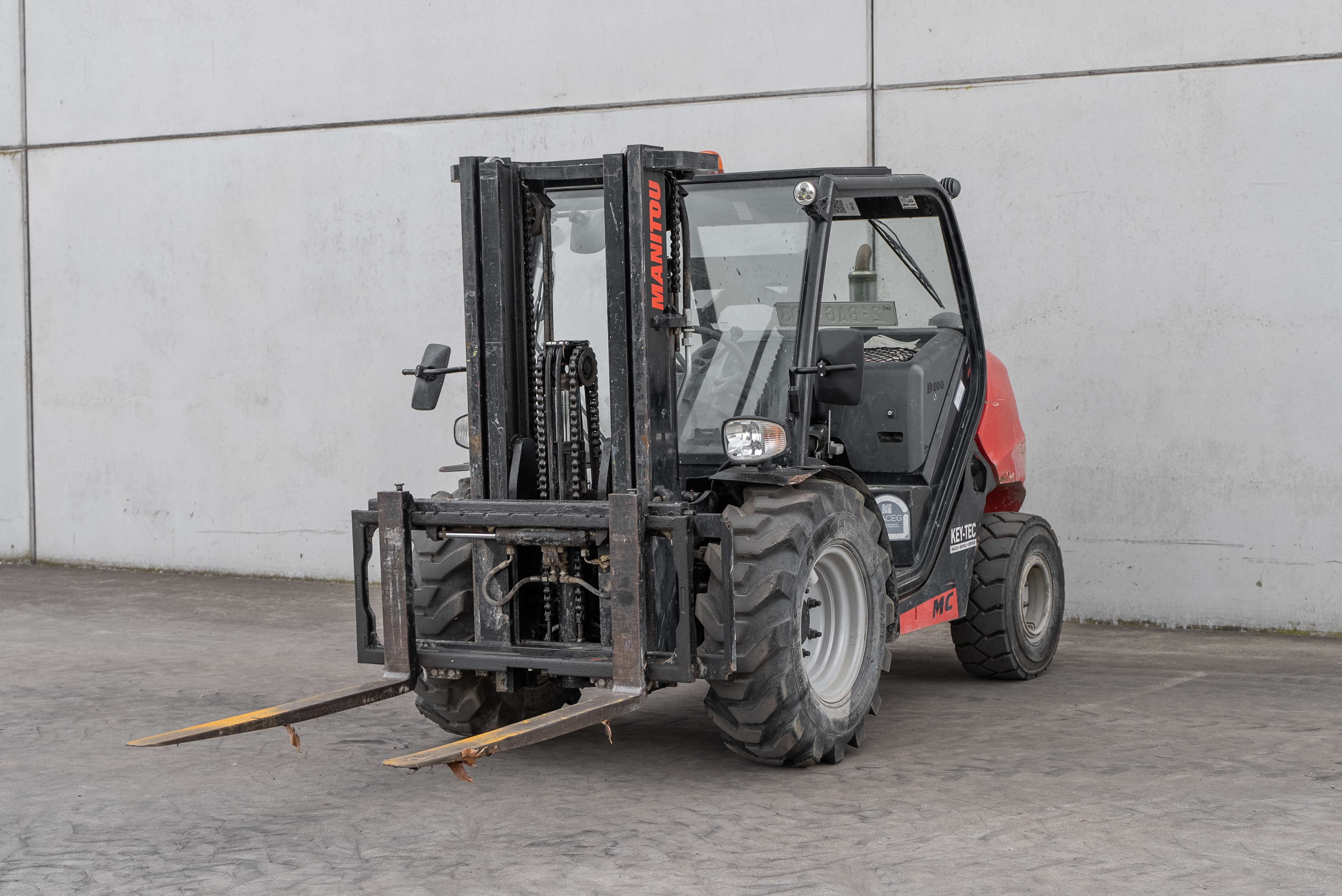 Manitou - Forklifts - MC 30-4 D K ST5 S1 - Front left