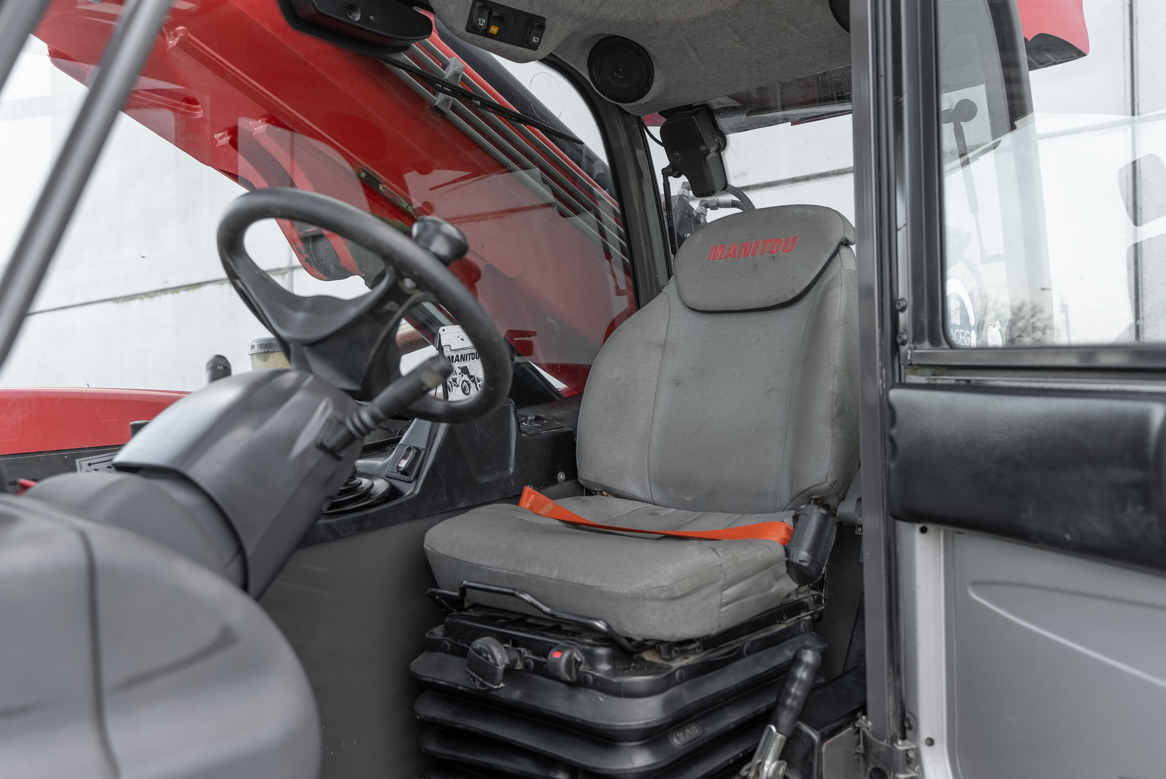 MT 1030 EASY 75D ST3B S2 - Interior back