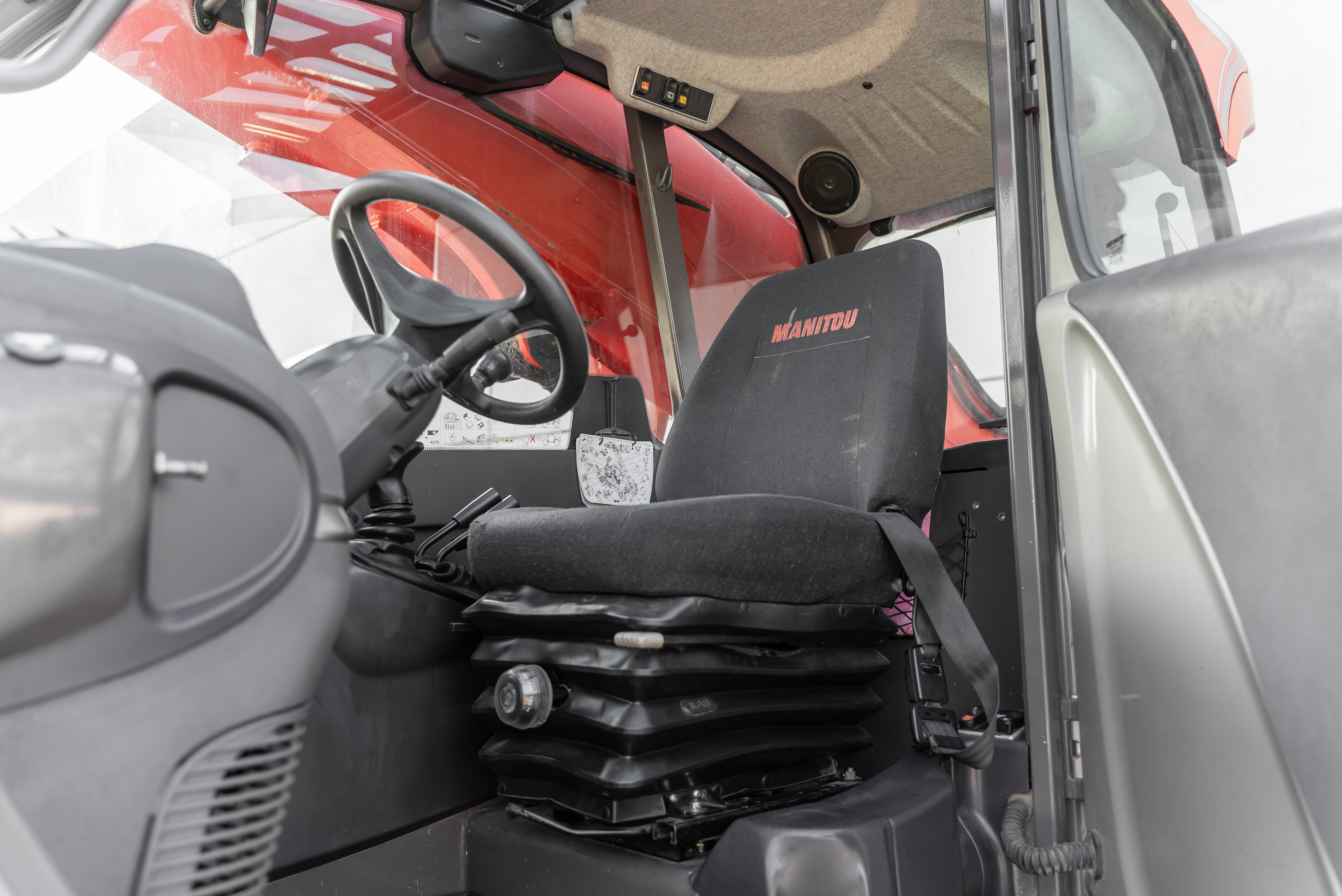 Manitou - Verreikers - MT 1440 100P ST3B S2 - Interieur achter