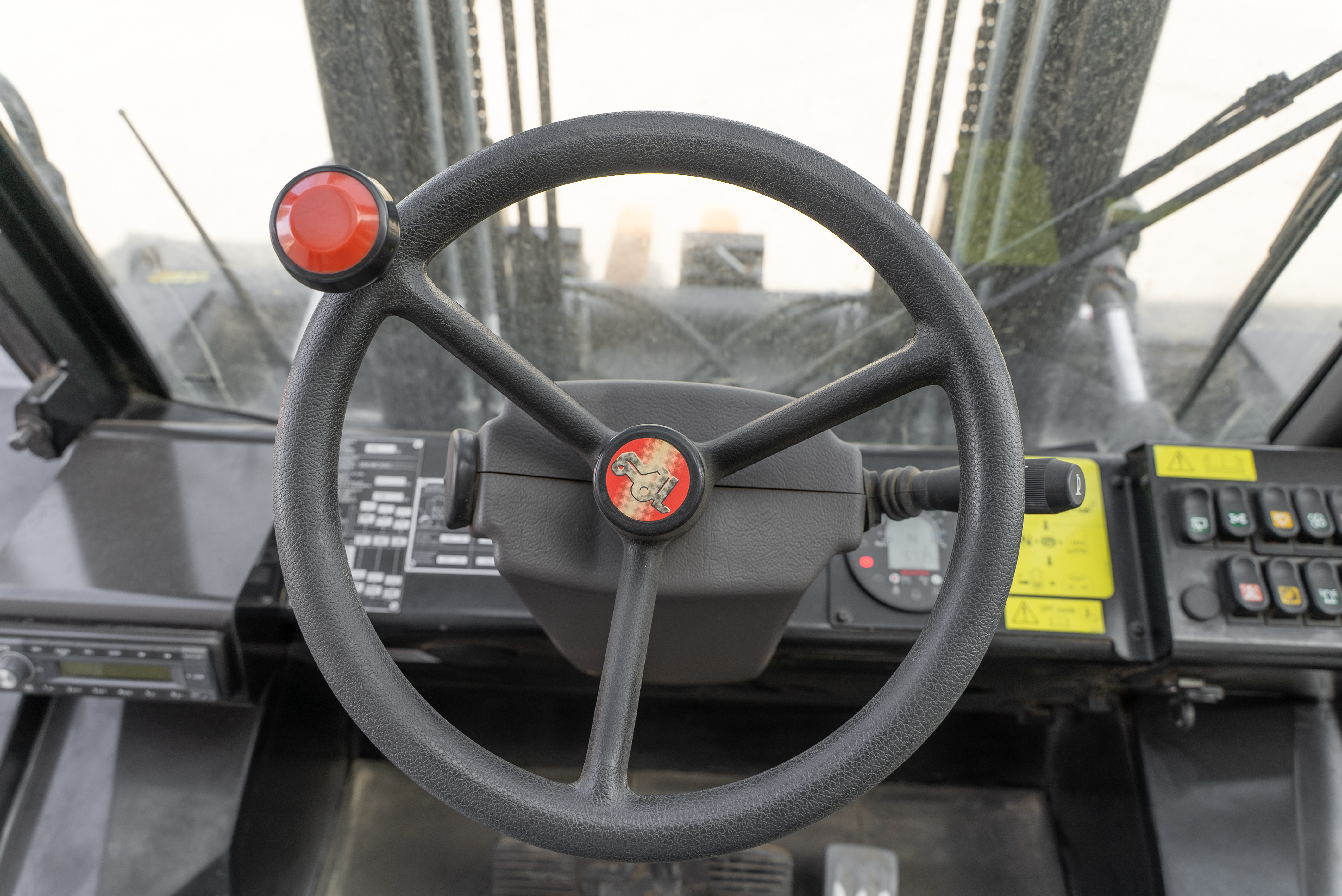 M 50-4 D ST5 S1 EU - Interior front
