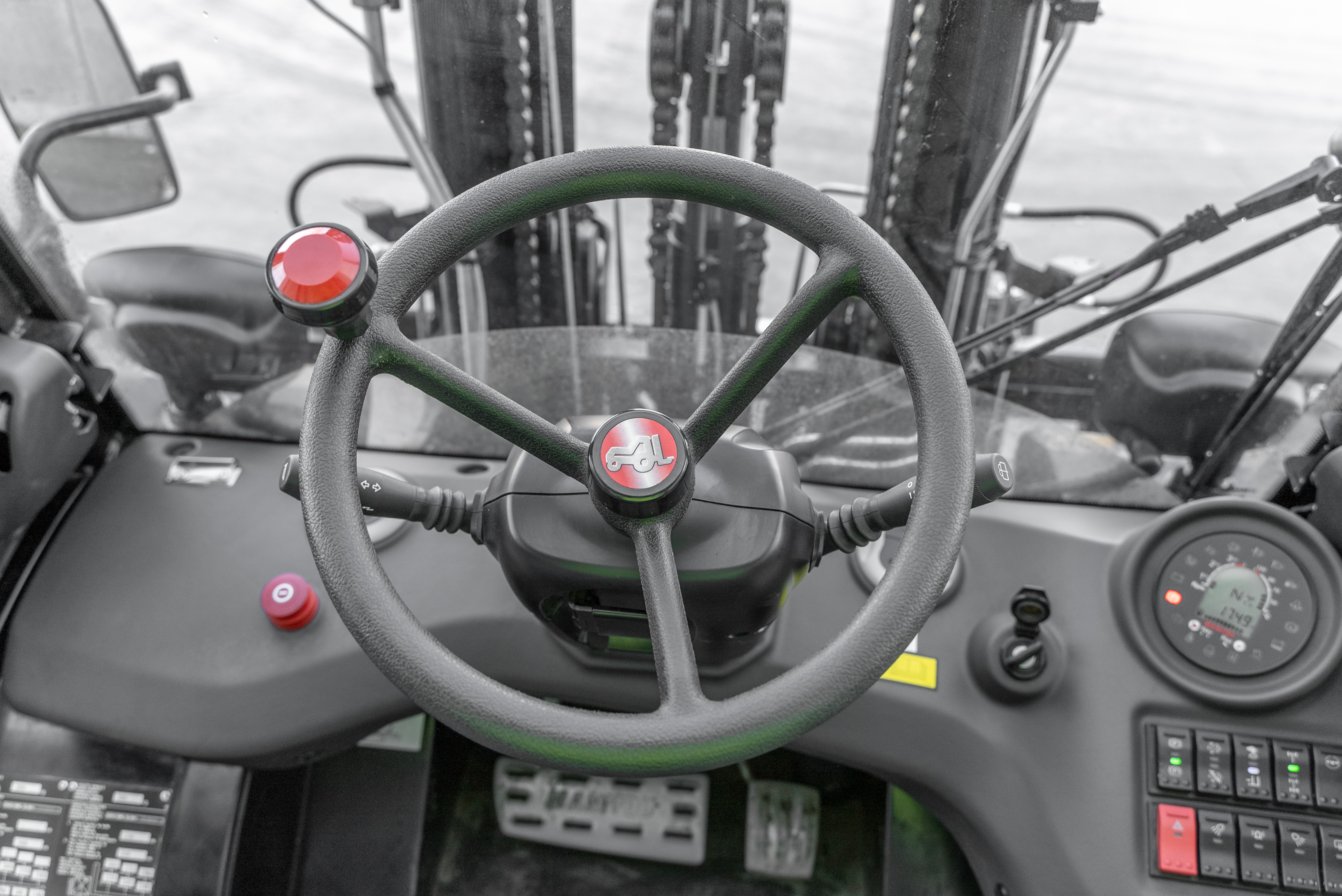 MC 30-4 D K ST5 S1 - Interior front
