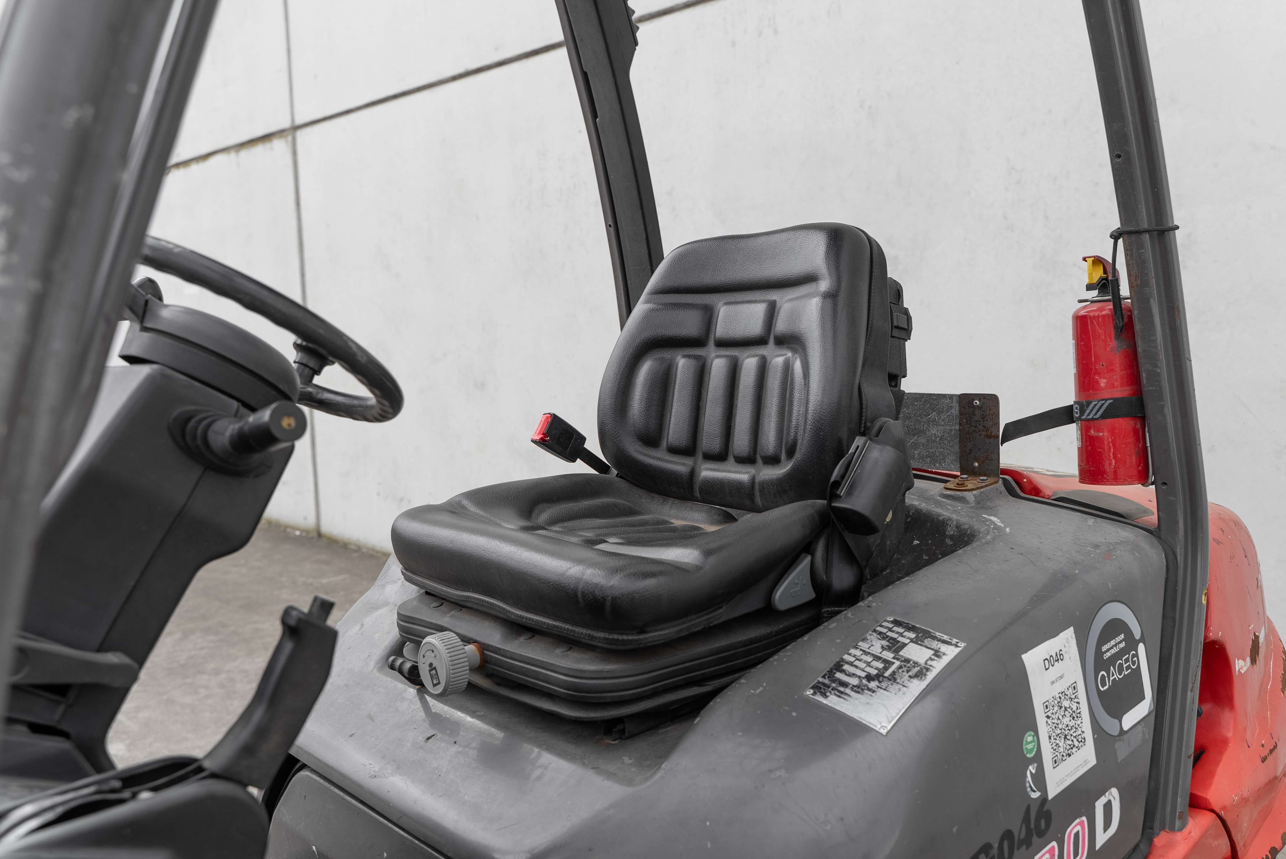Manitou - Heftrucks - MI 30 D S2 E3 - Interieur achter