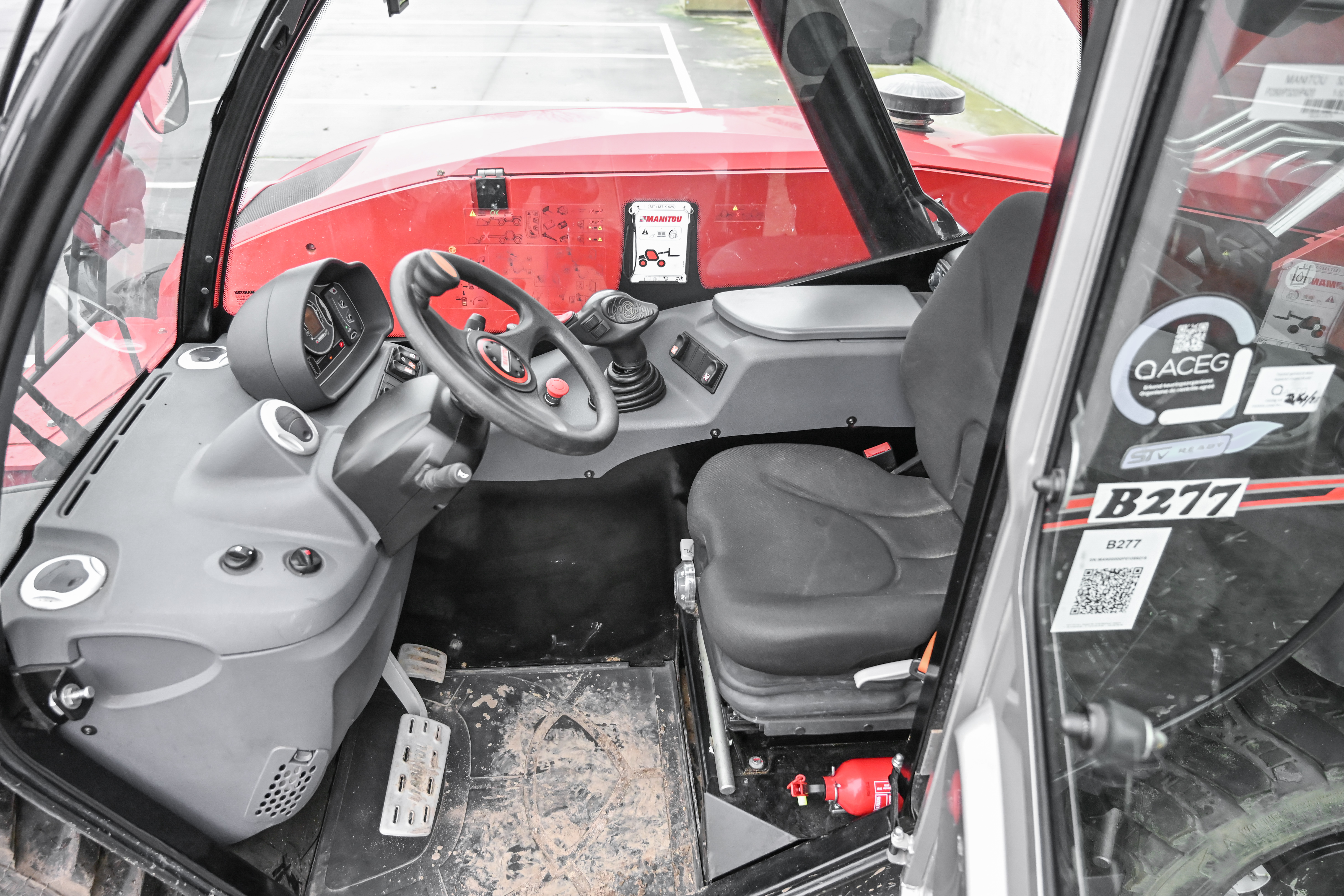 MT 625 H COMFORT 75K ST5 S1 - Interior back
