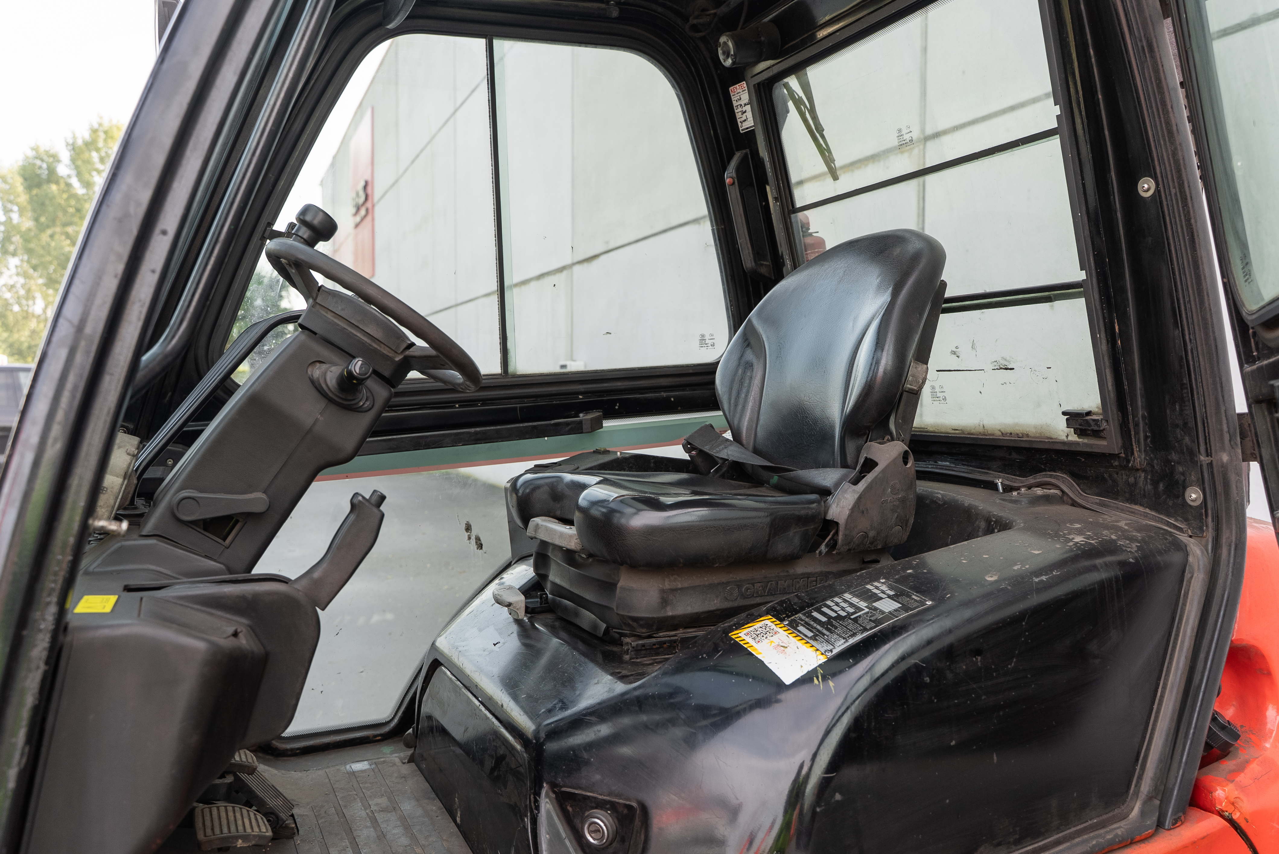 Manitou - Forklifts - MI 30 D K ST5 S1 - Interior back