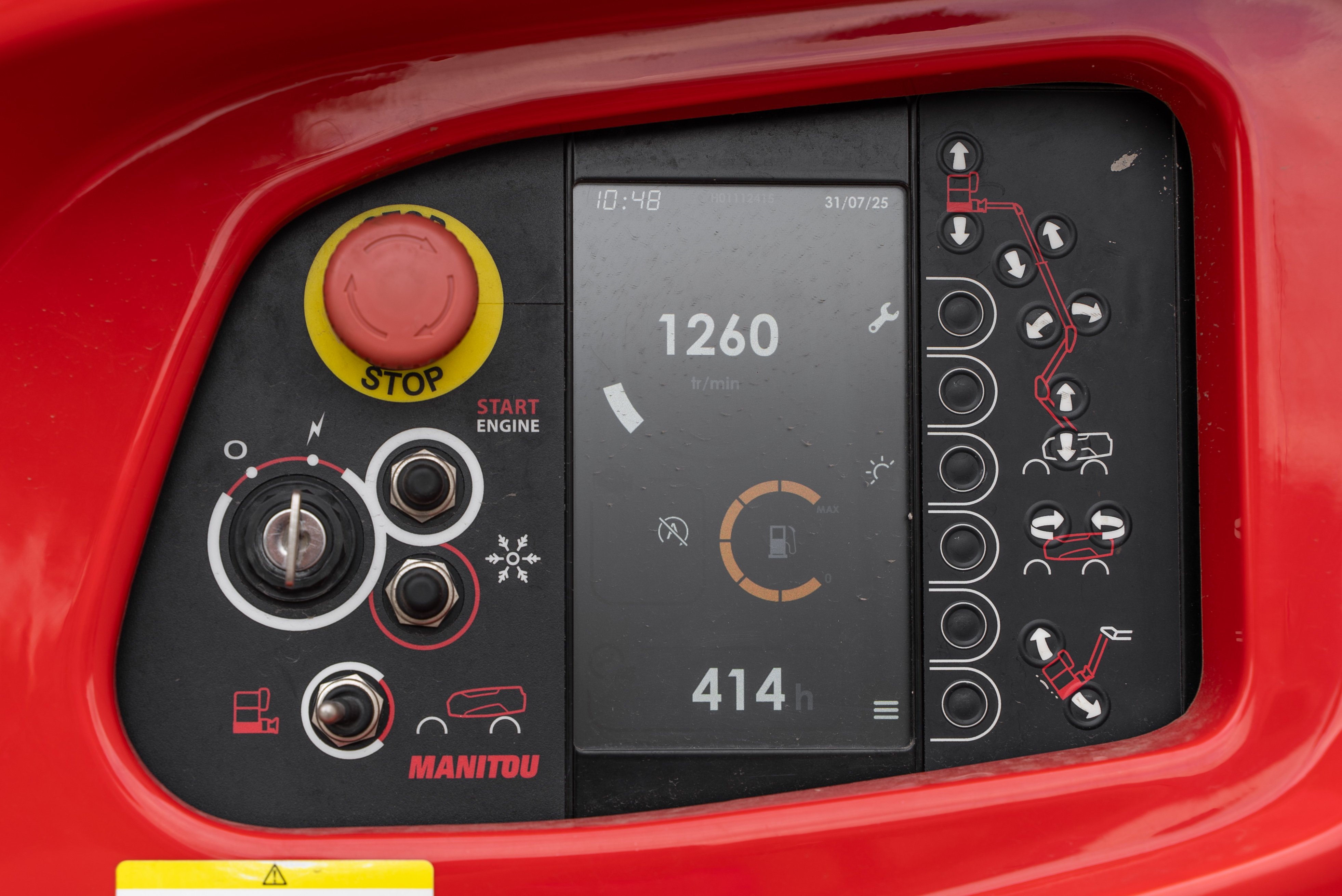 ATJ 160 4RD ST5 S2 - Hours / Display