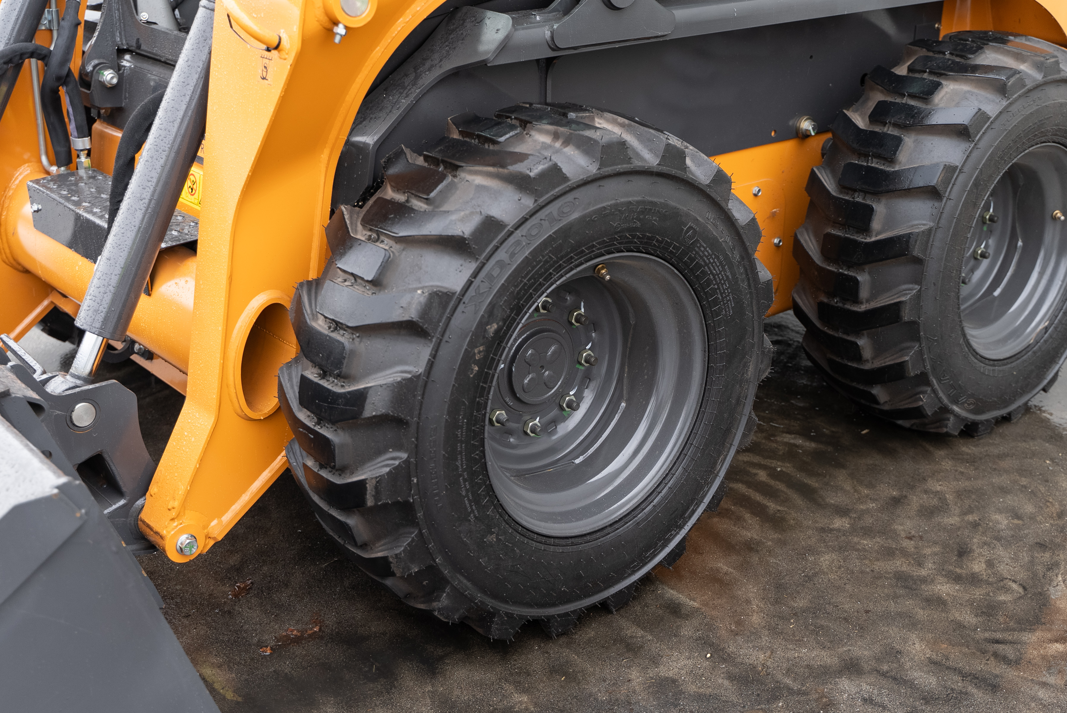 Case Construction - Skidsteers - SV 185 B - Chassis / Wheel