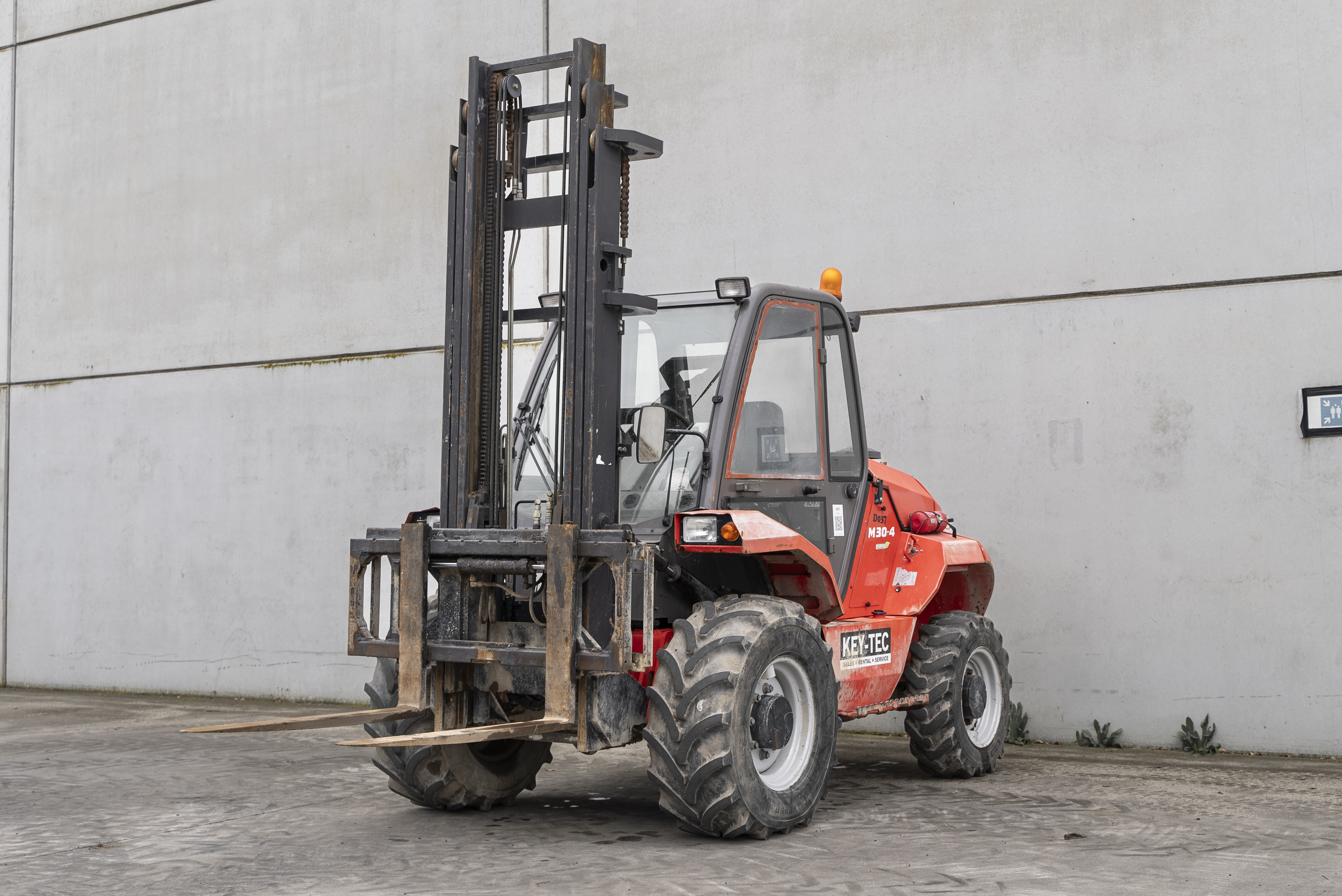Manitou - Chariots élévateurs - M 30-4 ST3B - Avant gauche