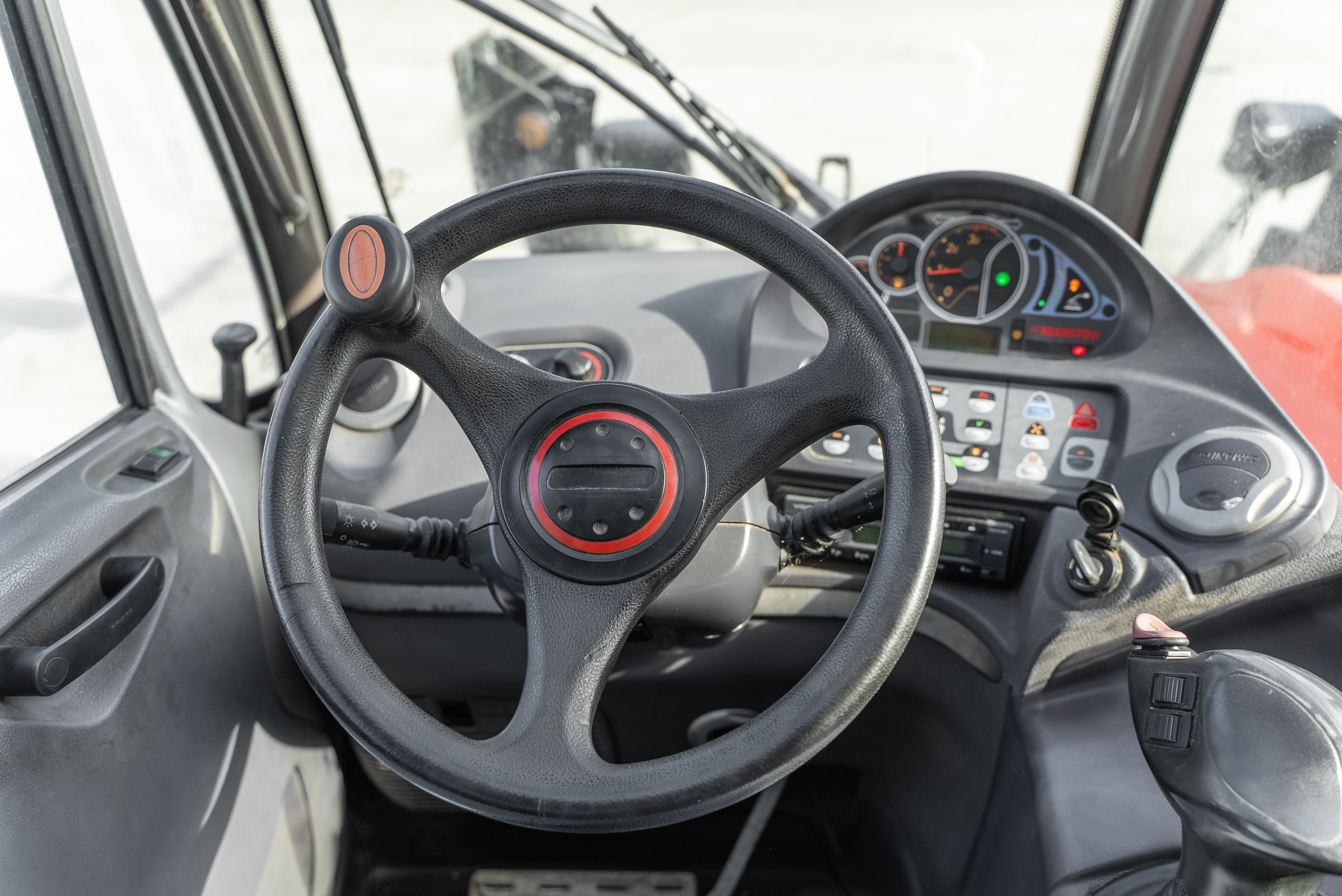 MT 1440 EASY 75D ST3B S1 - Interior front