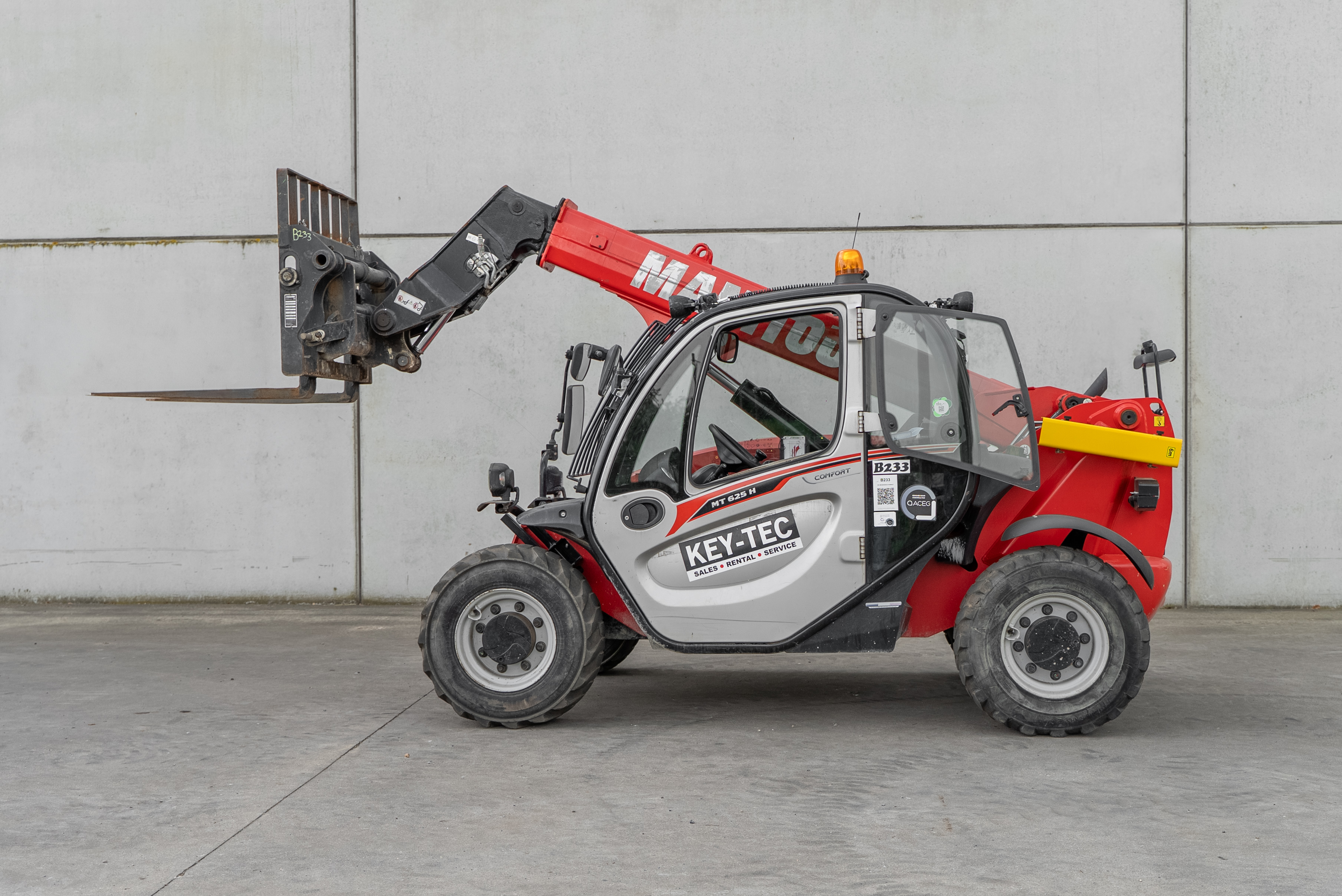 Manitou - Télescopiques - MT 625 H COMFORT 75K ST5 S1 - Vue latérale