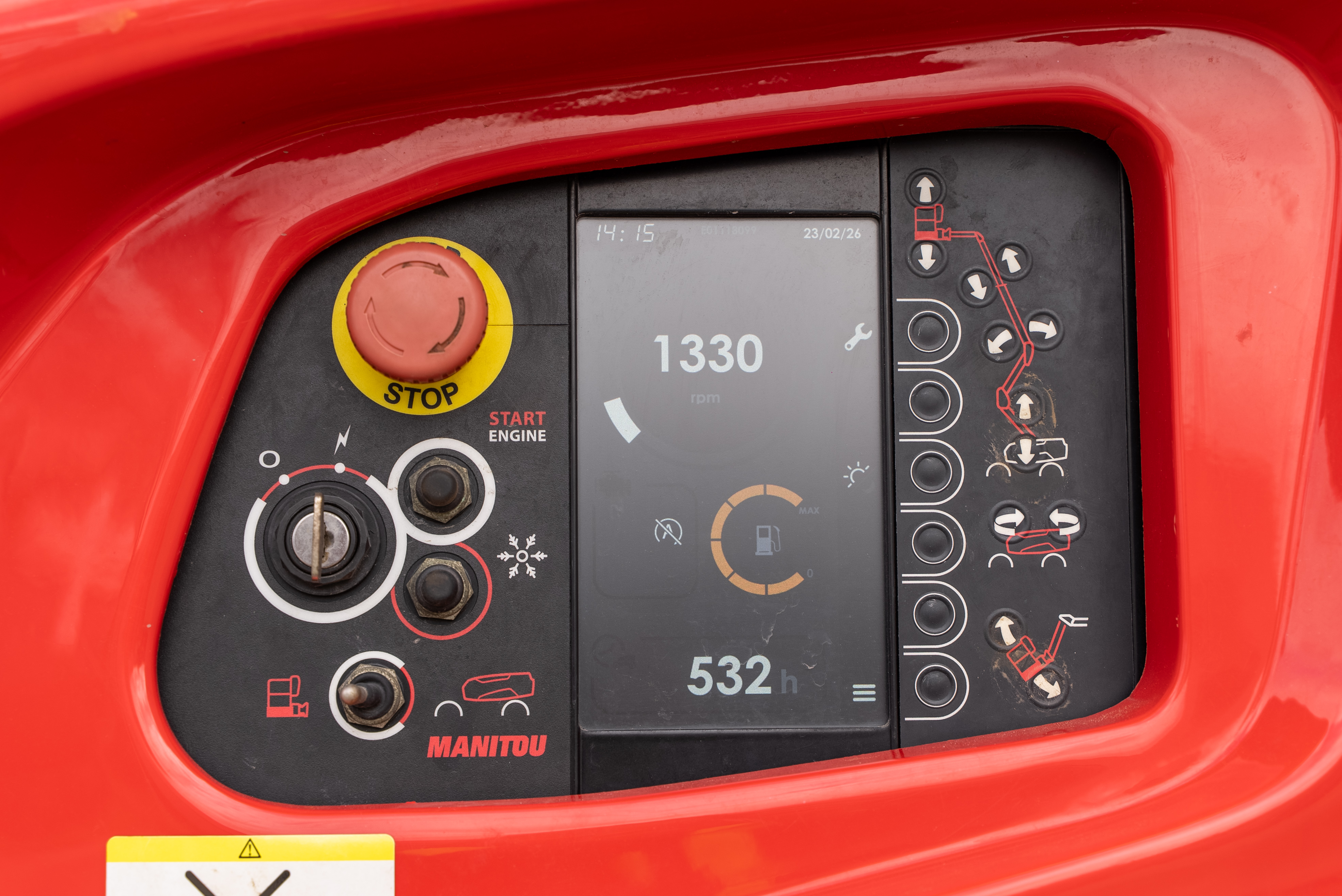 ATJ 180 RC 4RD ST5 S2 - Hours / Display