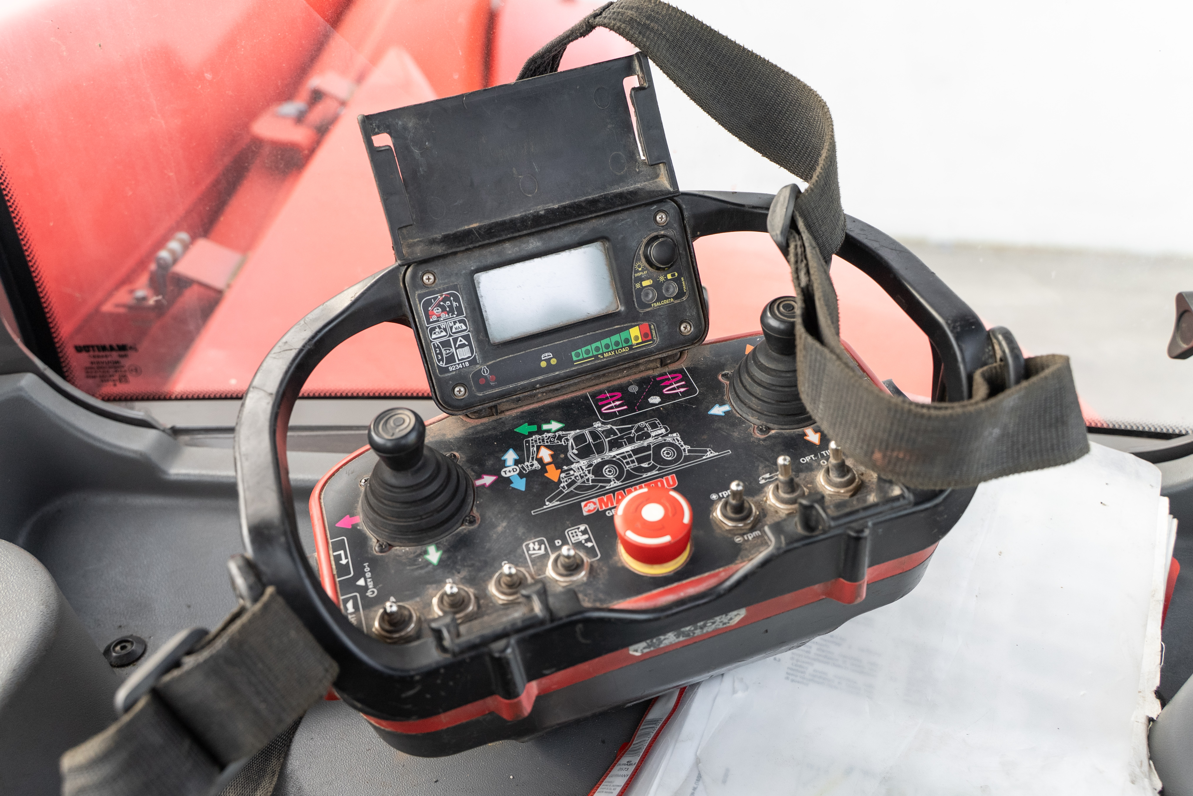Manitou - Verreikers - MRT 2550 PRIV+ ST4 S2 - Productfoto