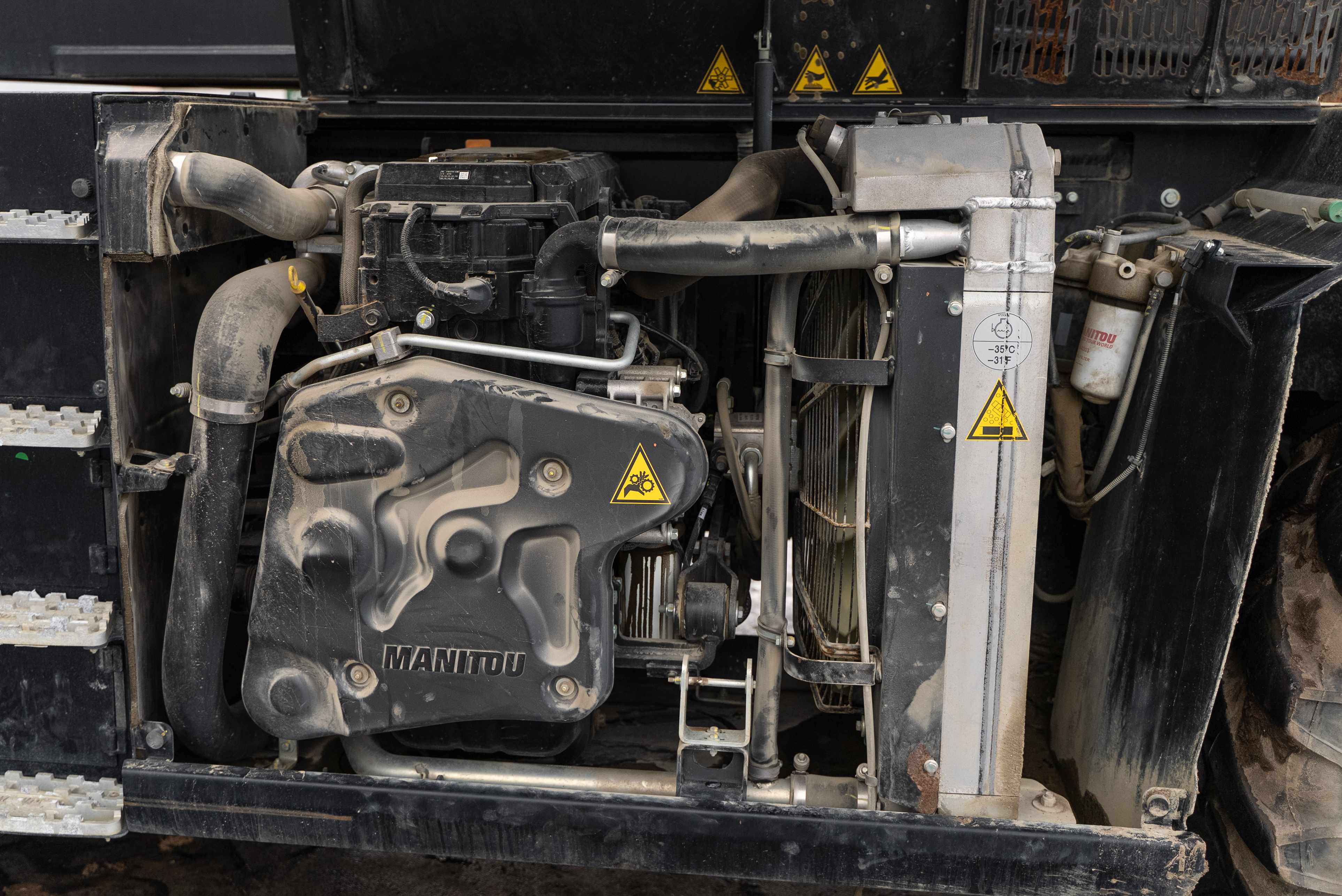 MRT 2660 360 160Y ST5 S1 - Engine
