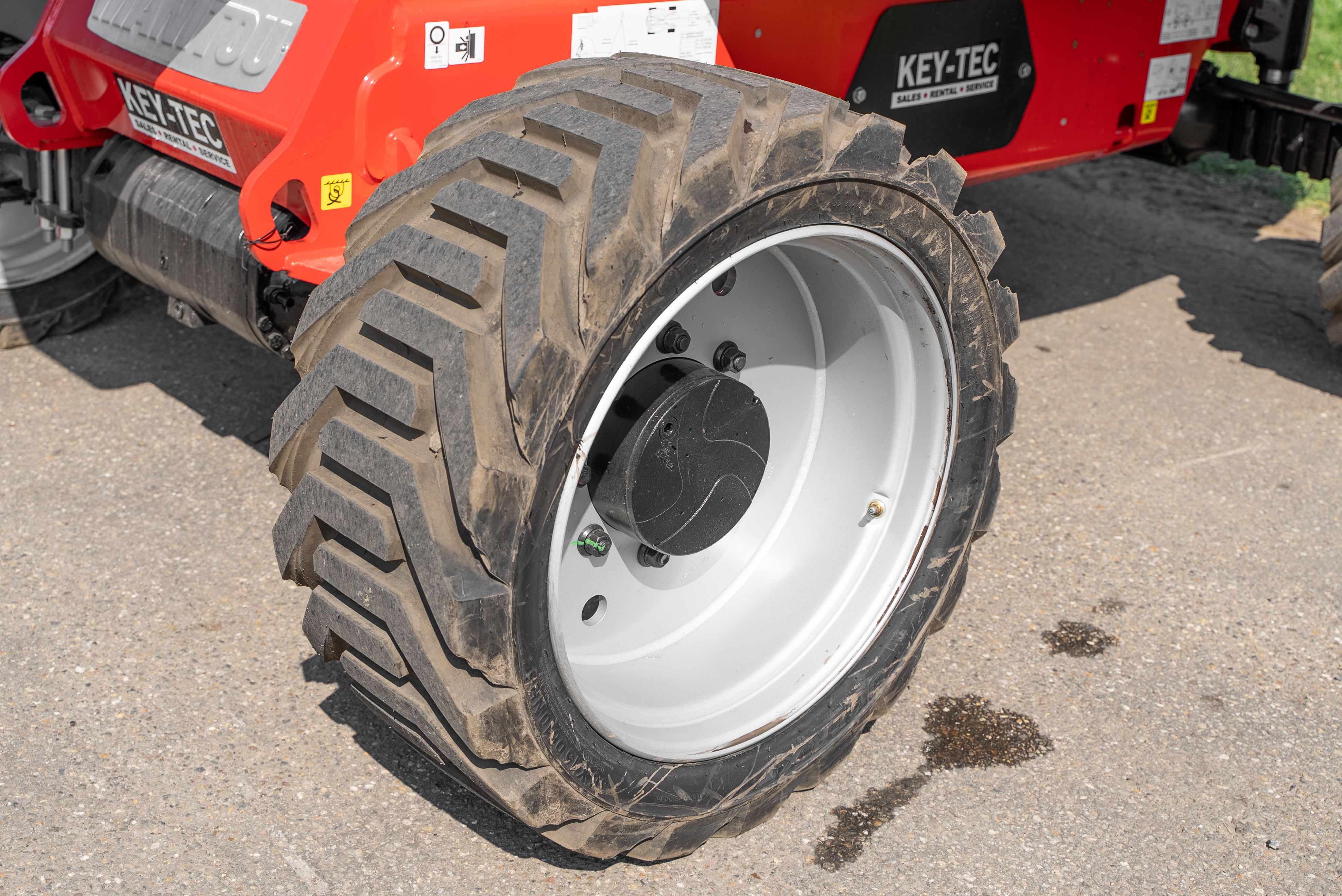 ATJE 200 RC 4RD S1 - Chassis / Wheel