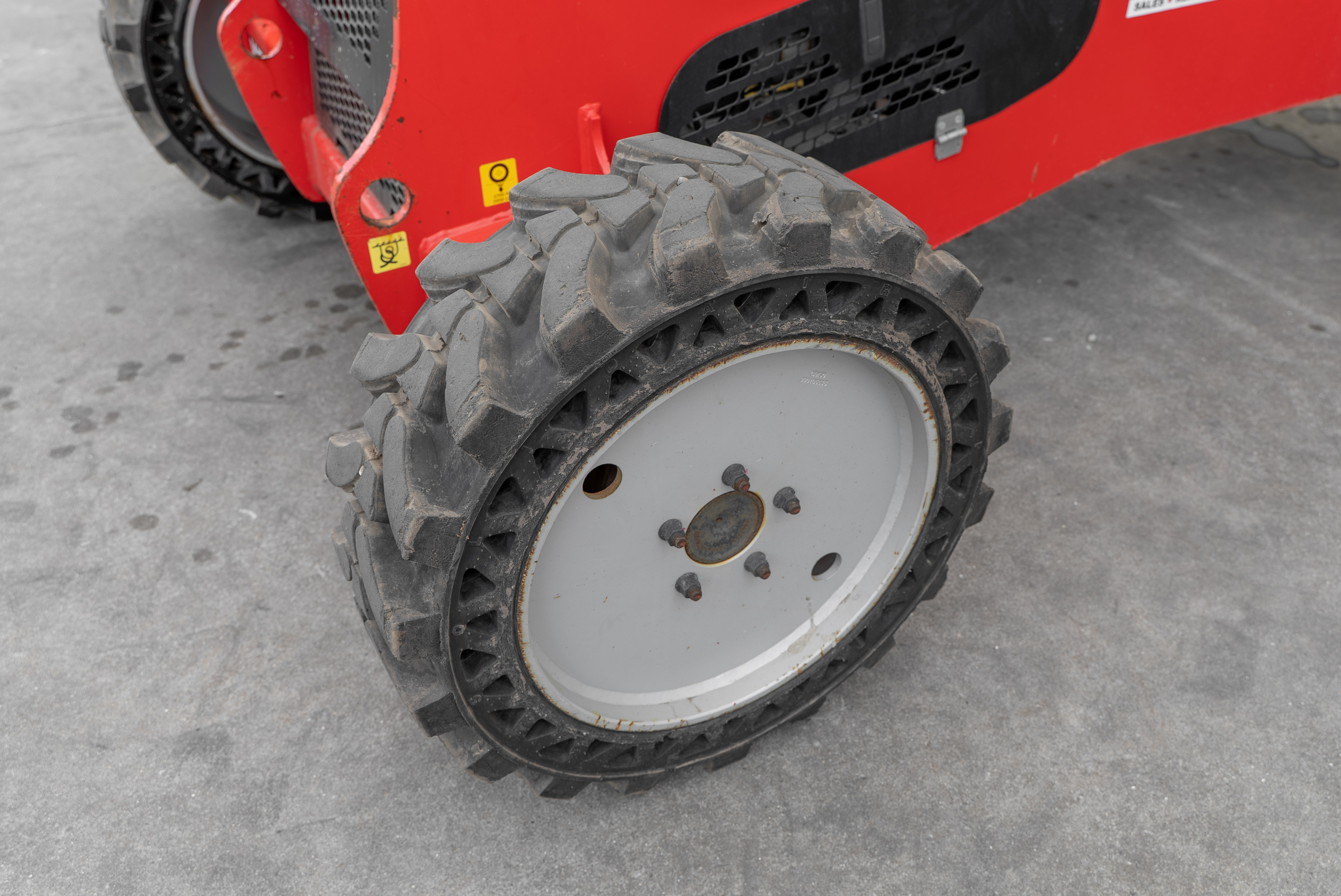 MAN GO 12 - Chassis / Wheel