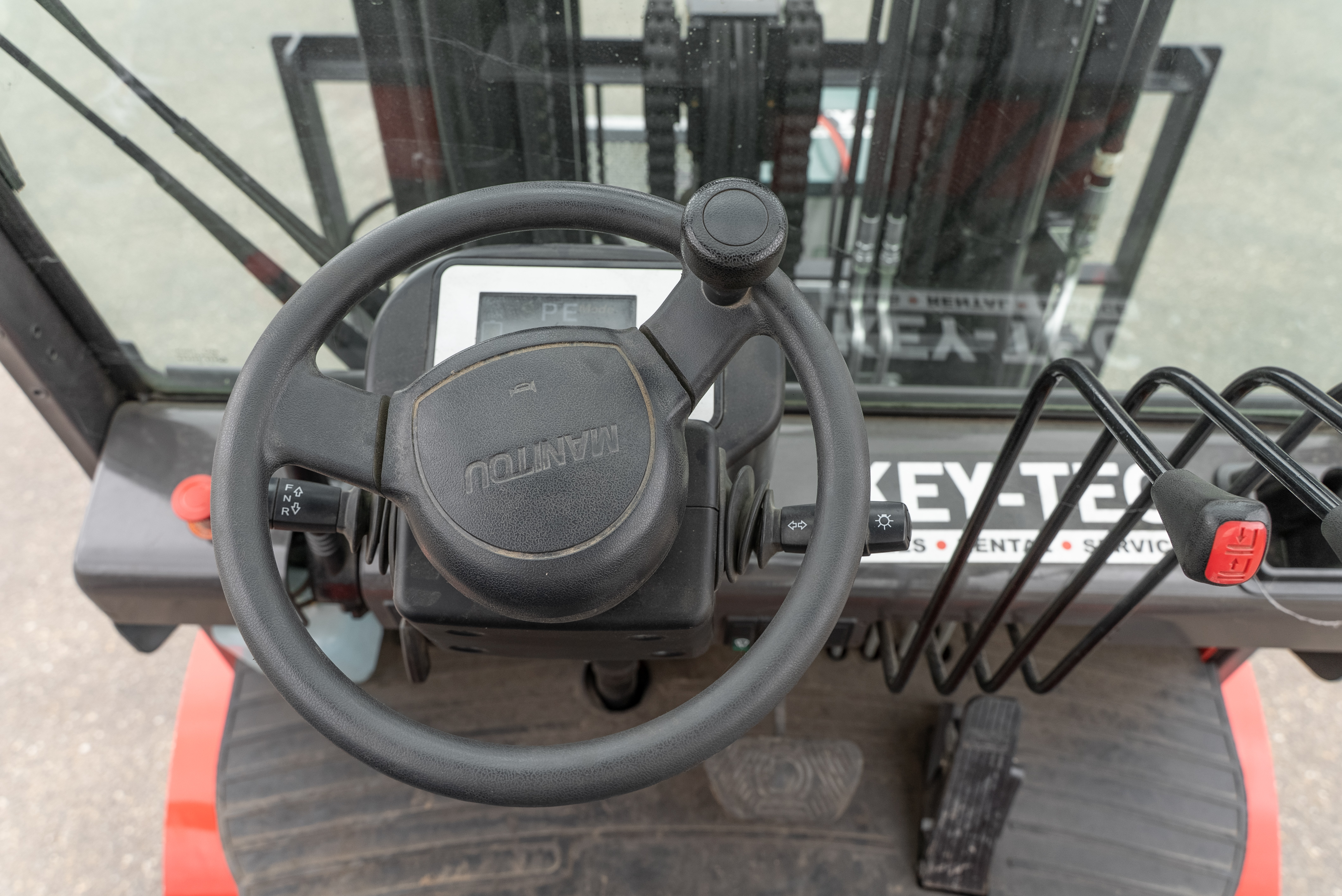 ME 450 80V S3 - Interior front