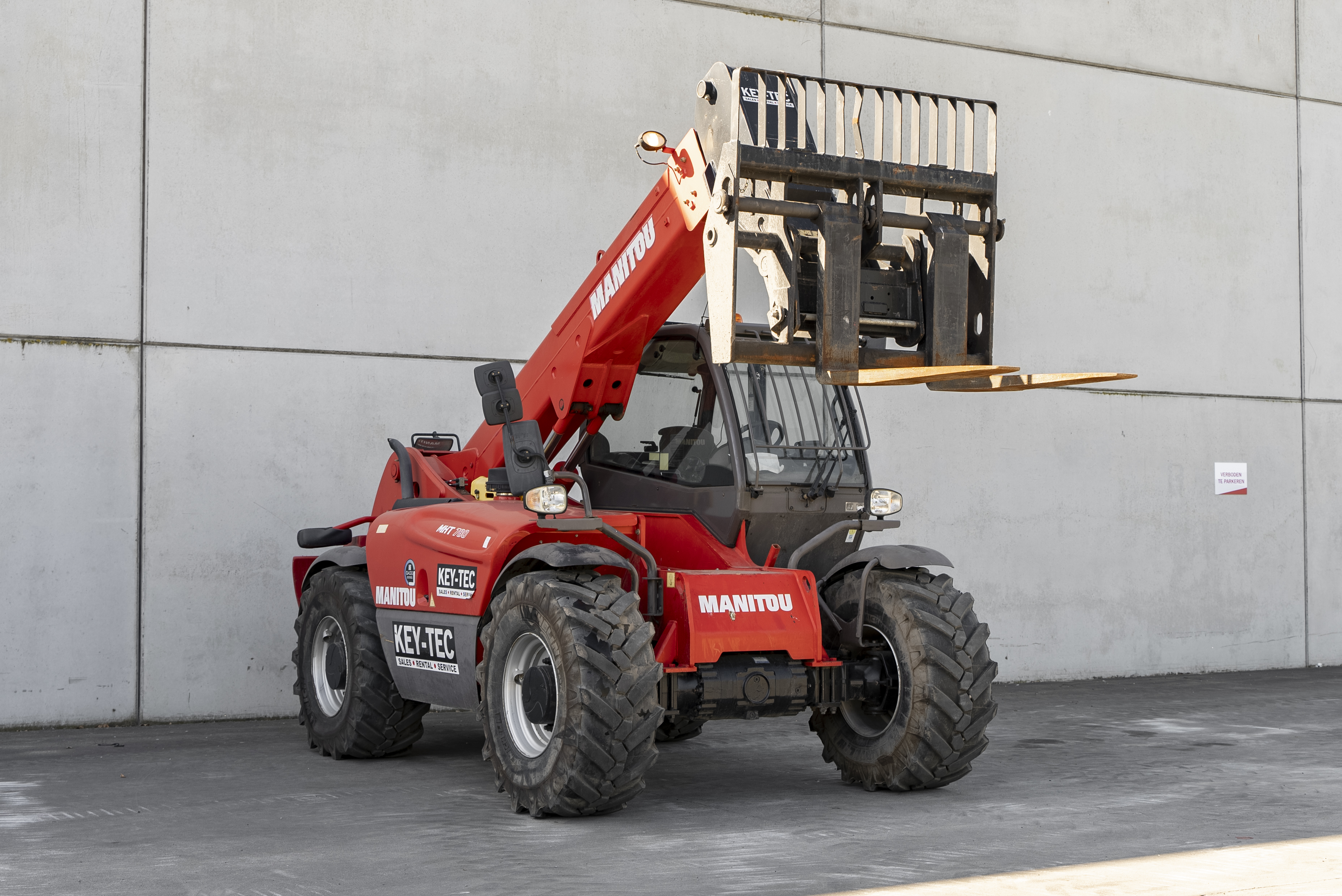 MHT 780 L EVOLUTION E3 - Front right