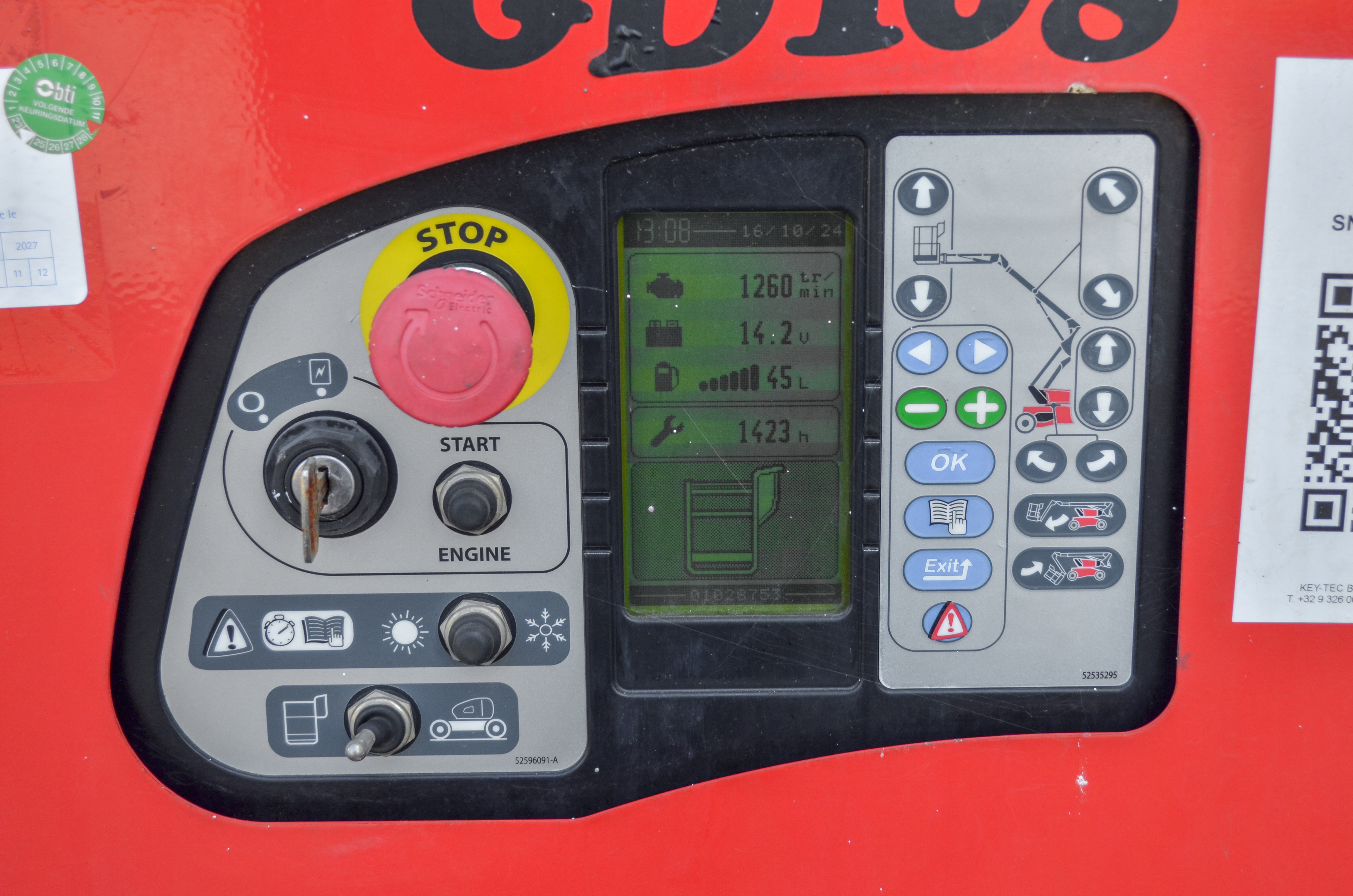 MAN GO 12 - Hours / Display