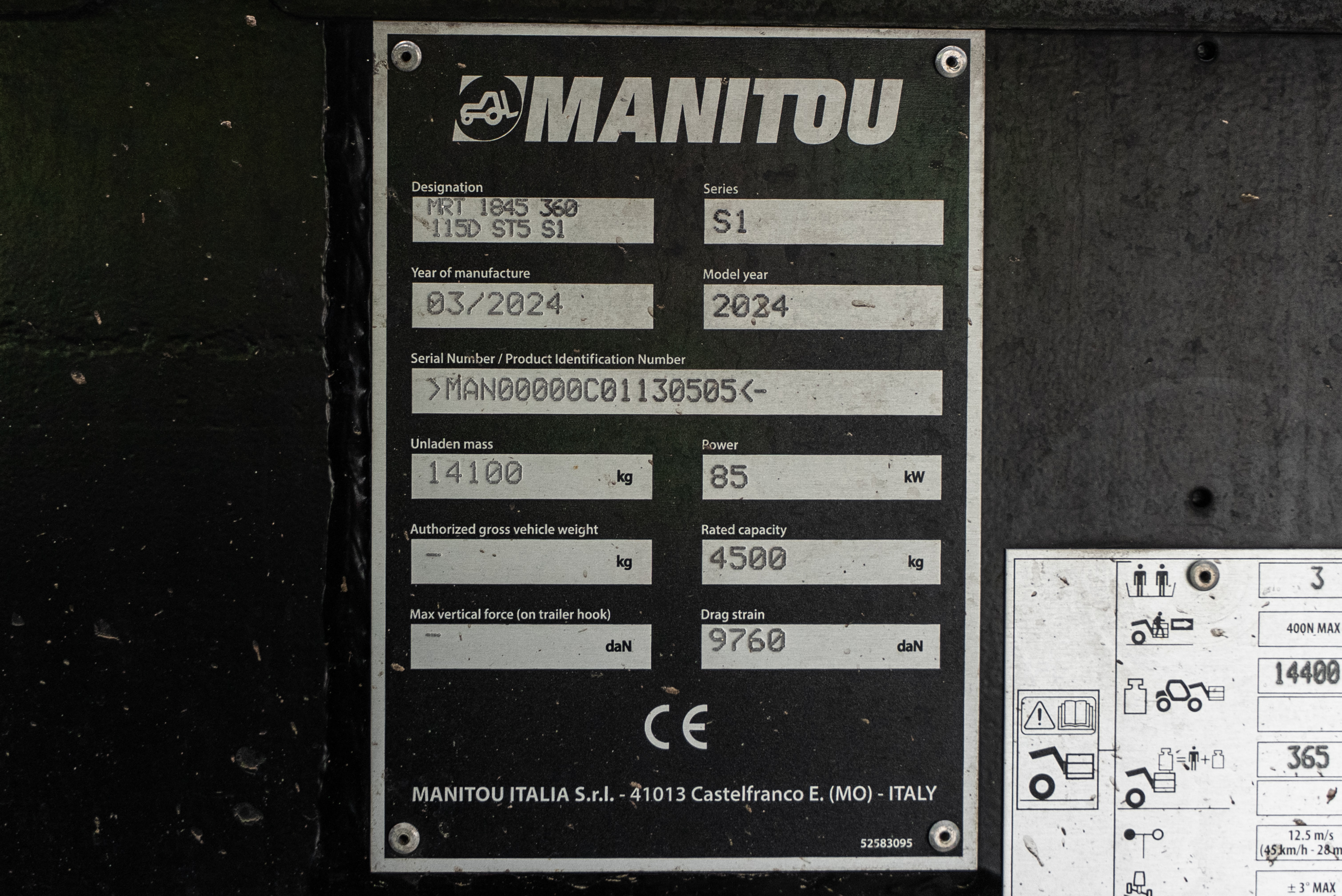 MRT 1845 360 115D ST5 S1 - Identification plate