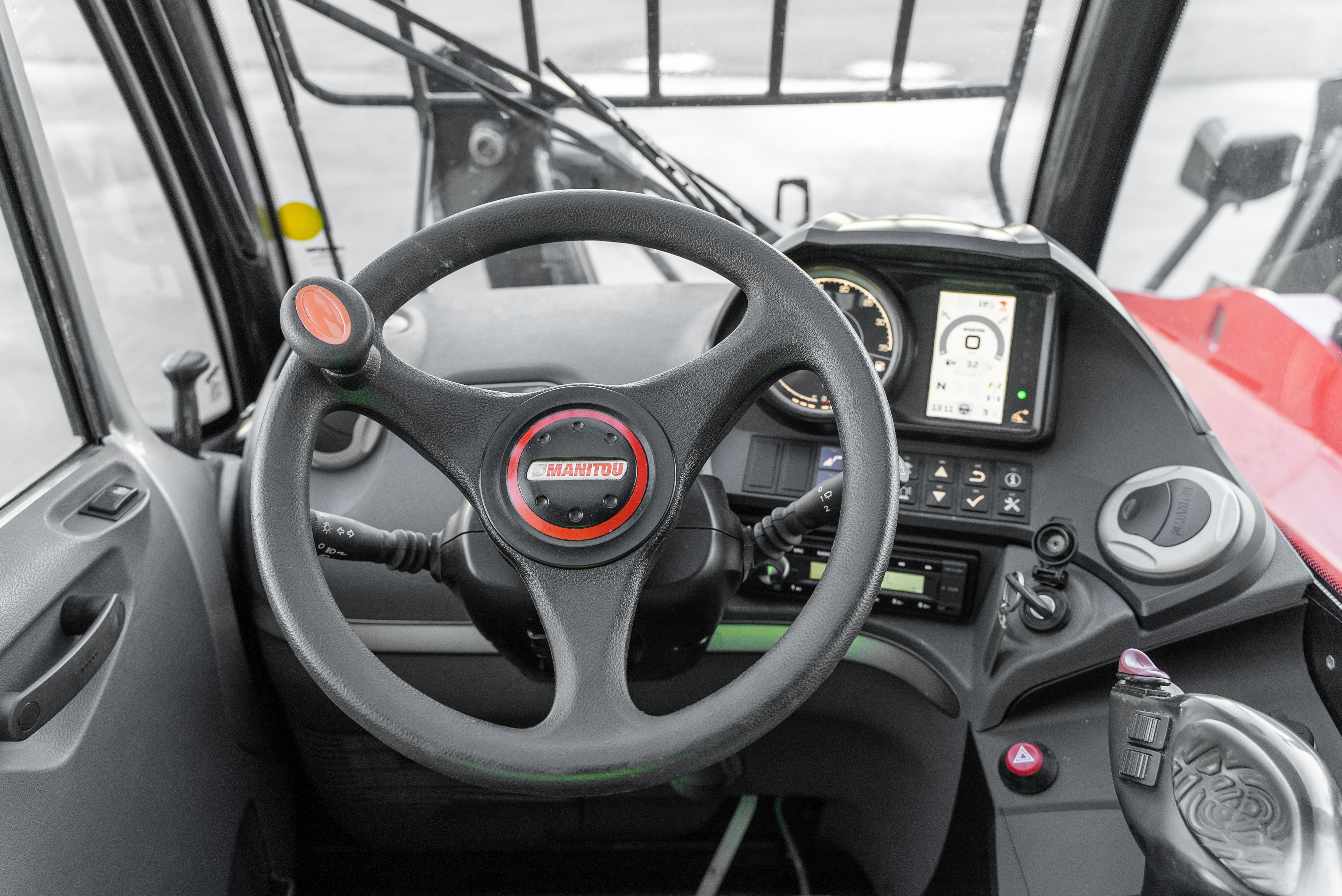 MT 1840 EASY 75D ST5 S1 - Interior front