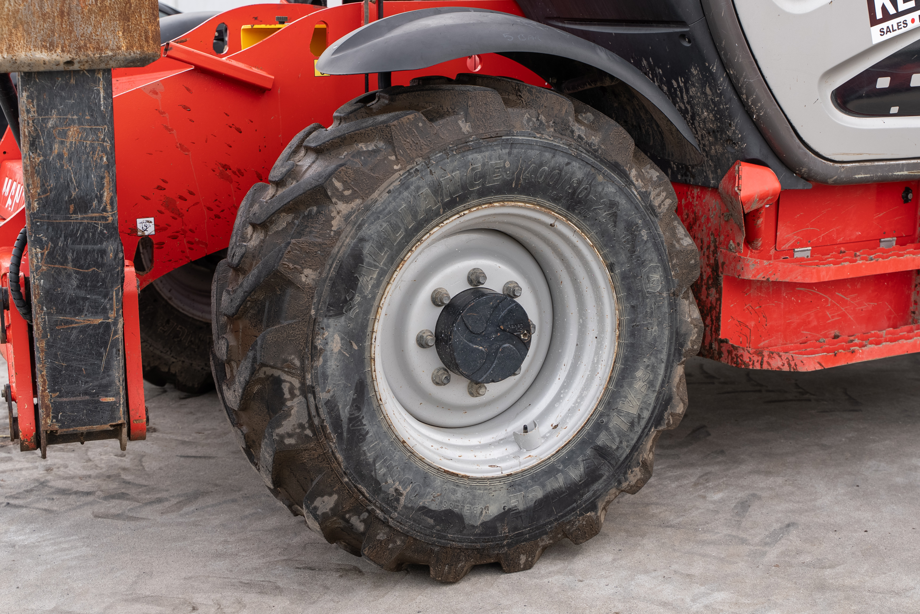 Manitou - Verreikers - MT 1440 EASY 75D ST3B S1 - Chassis / Wiel