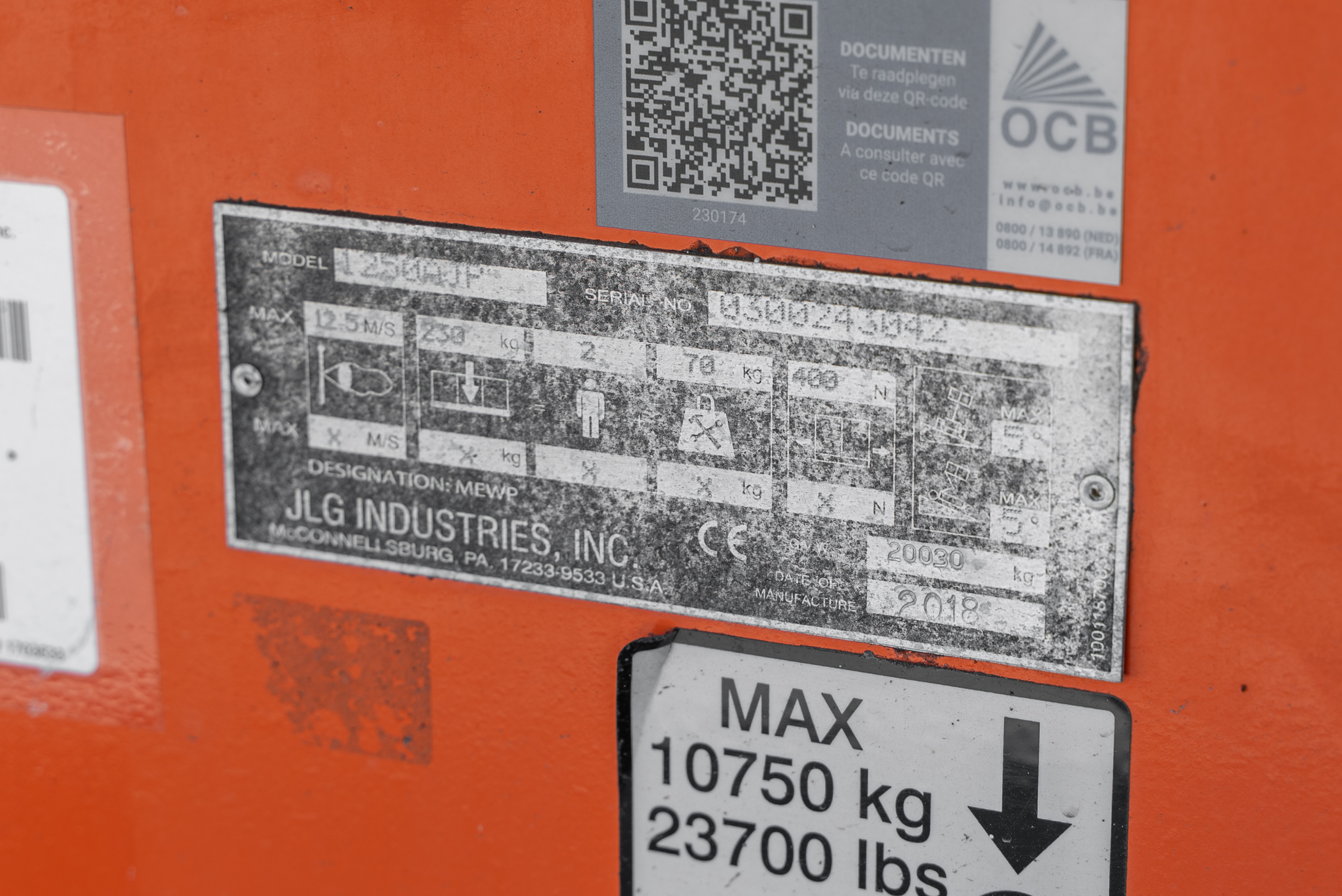 1250 AJP - Identification plate