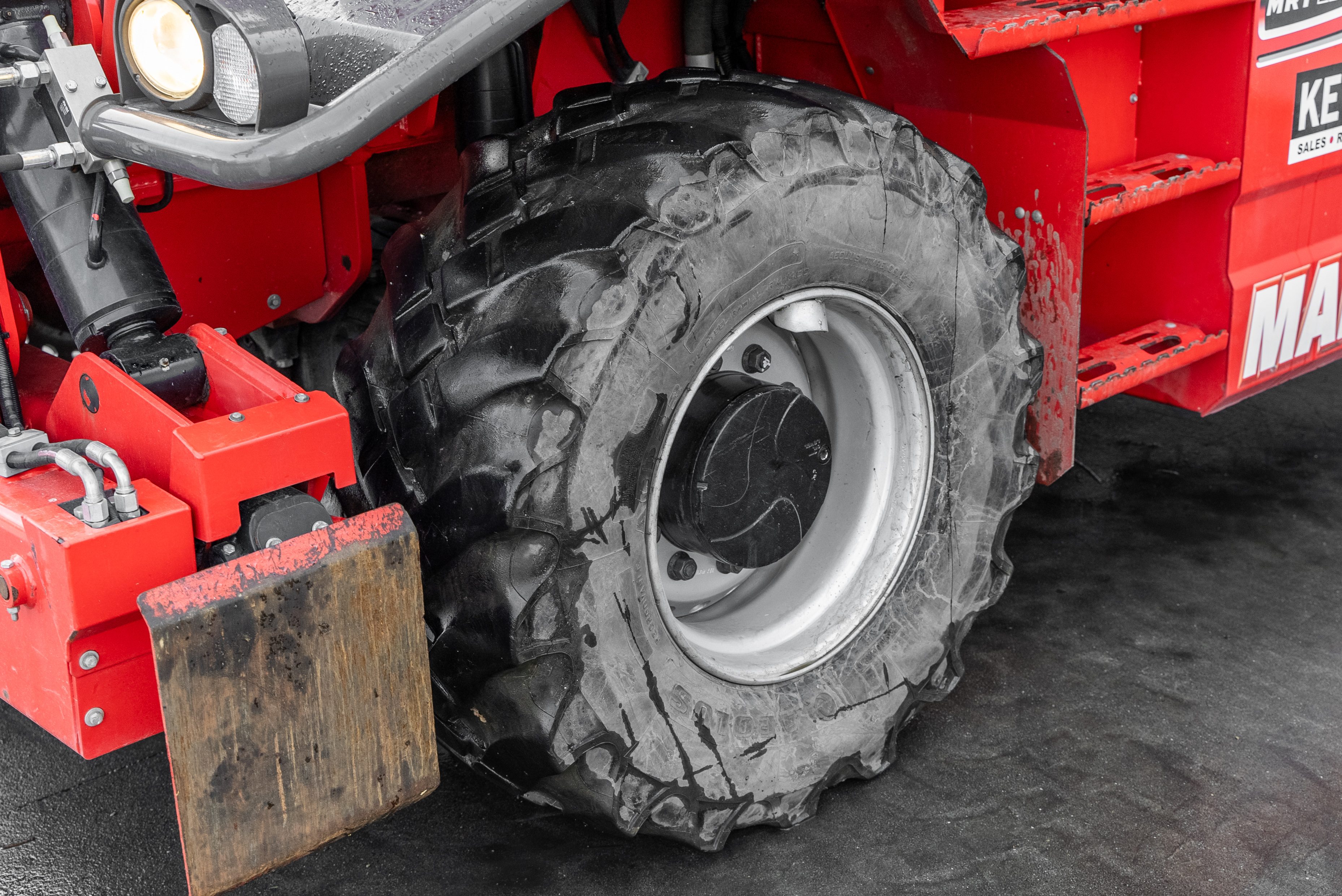 MRT 2550 PRIV+ ST4 S2 - Chassis / Wheel