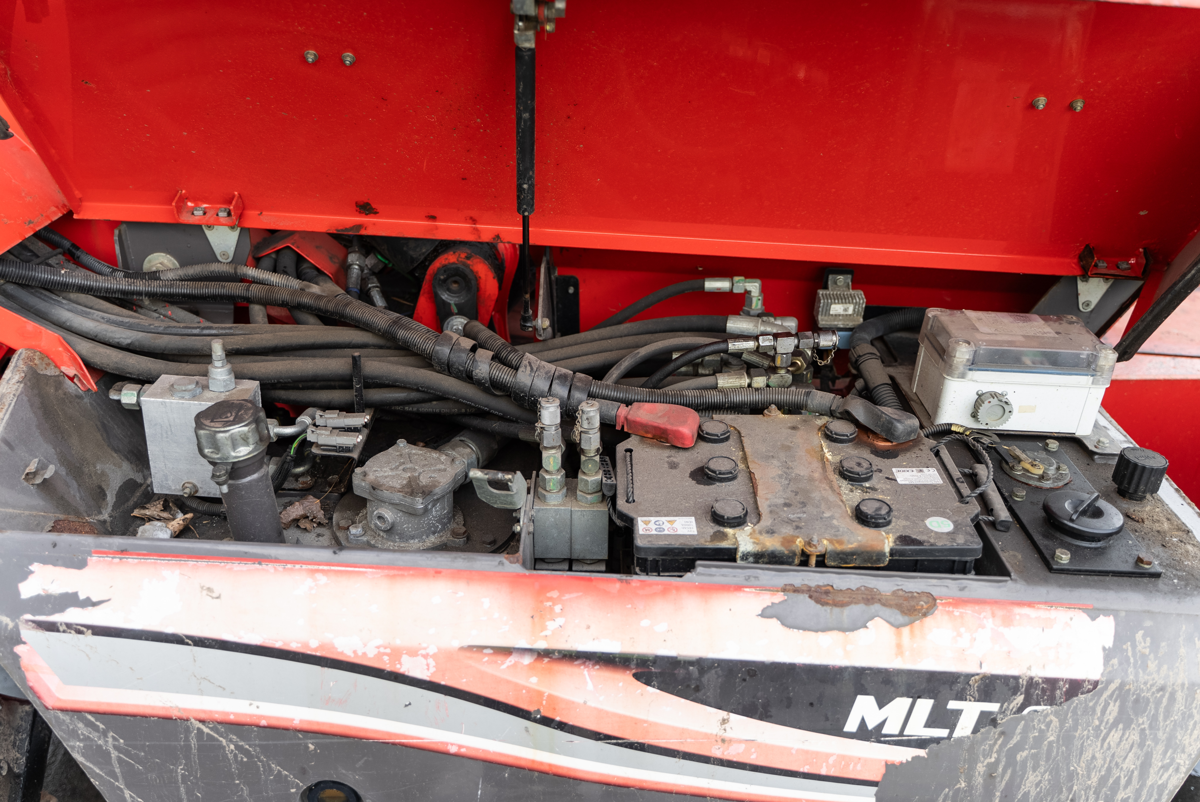MLT 629 20P ST3B - Engine