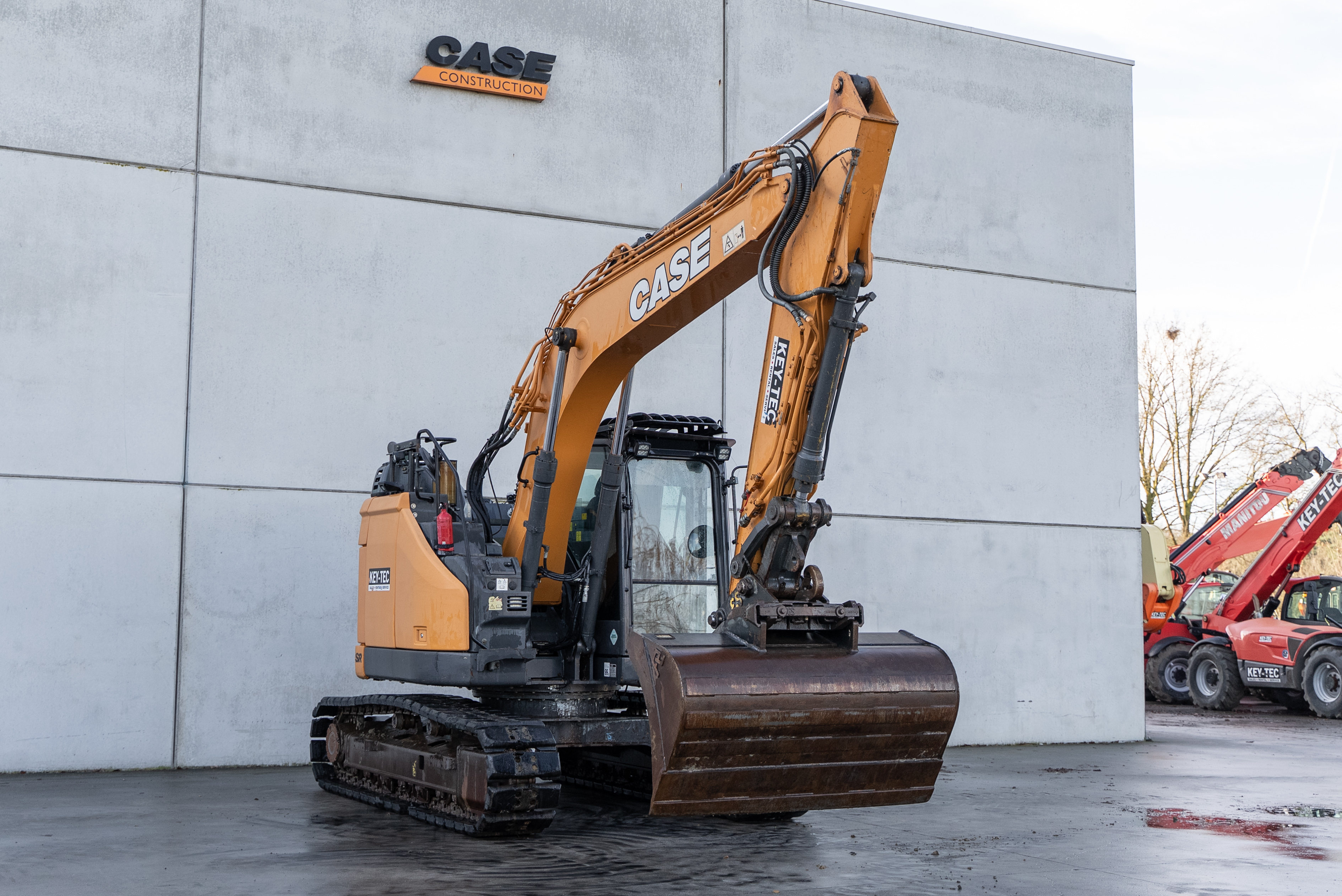 CX 145 D - Front right
